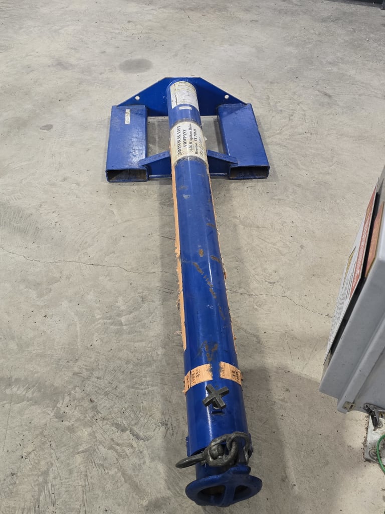 208_forklift boom.jpg