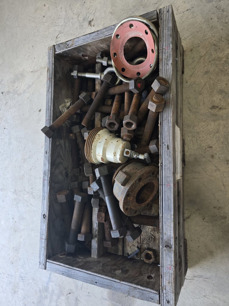 235_well head bolts.jpg