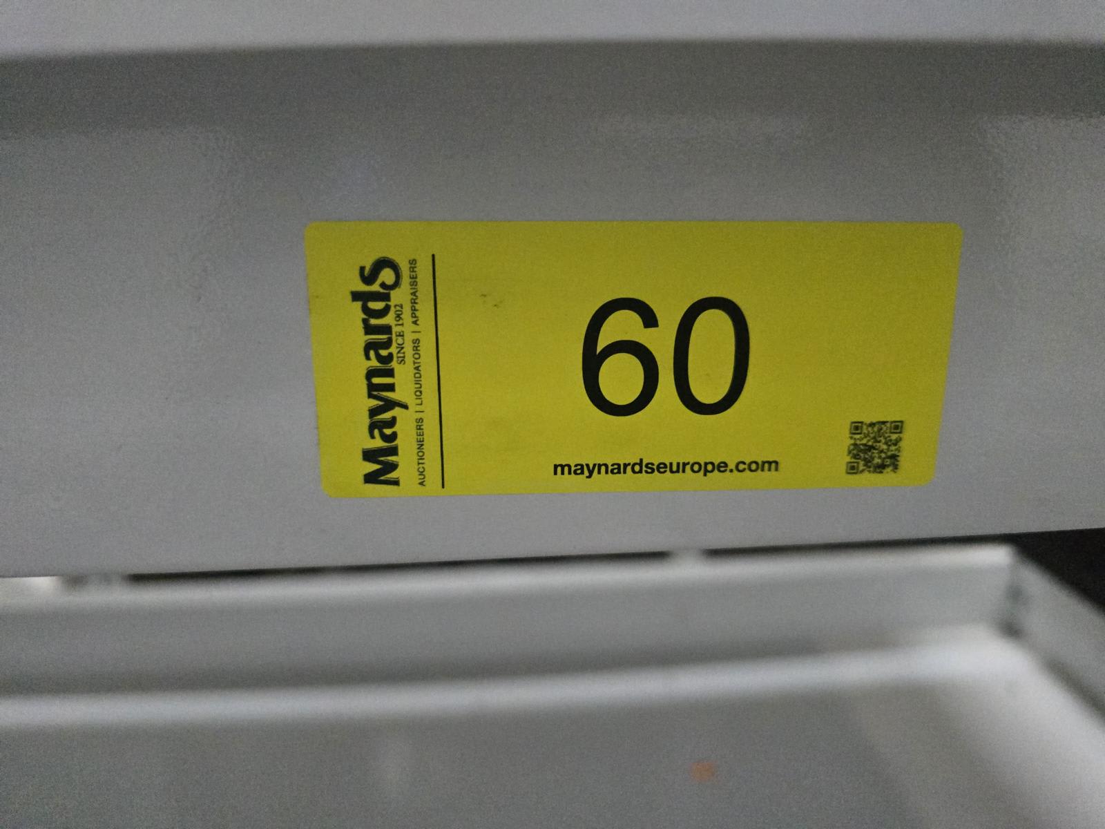 8030060_99.jpg