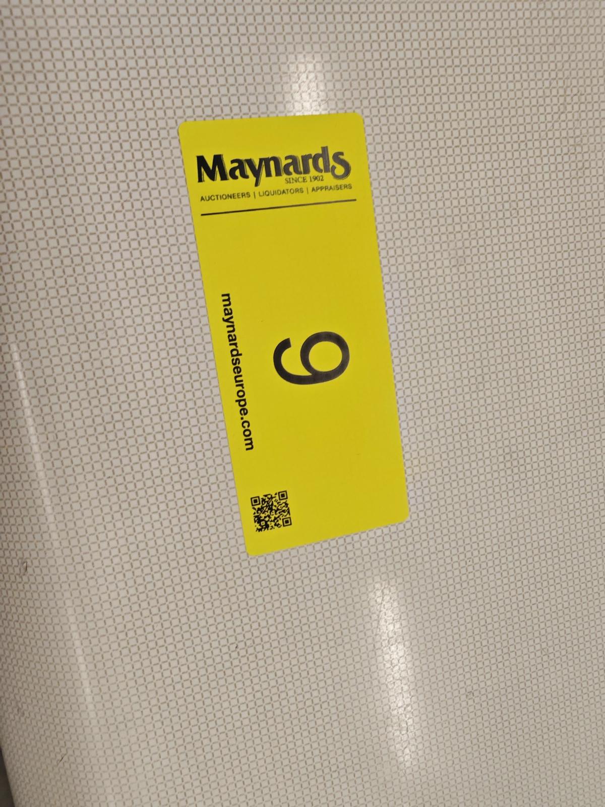 8030009_99.jpg