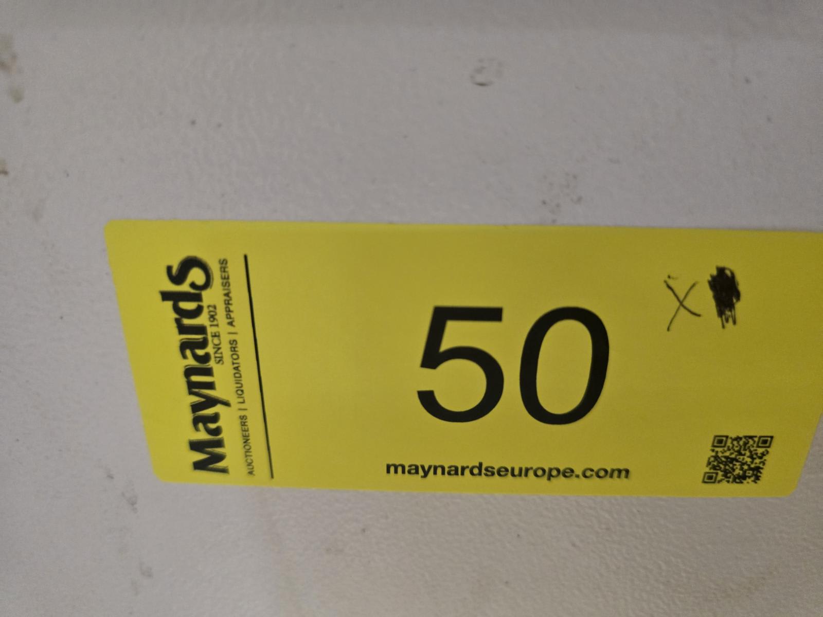 8030050_99.jpg