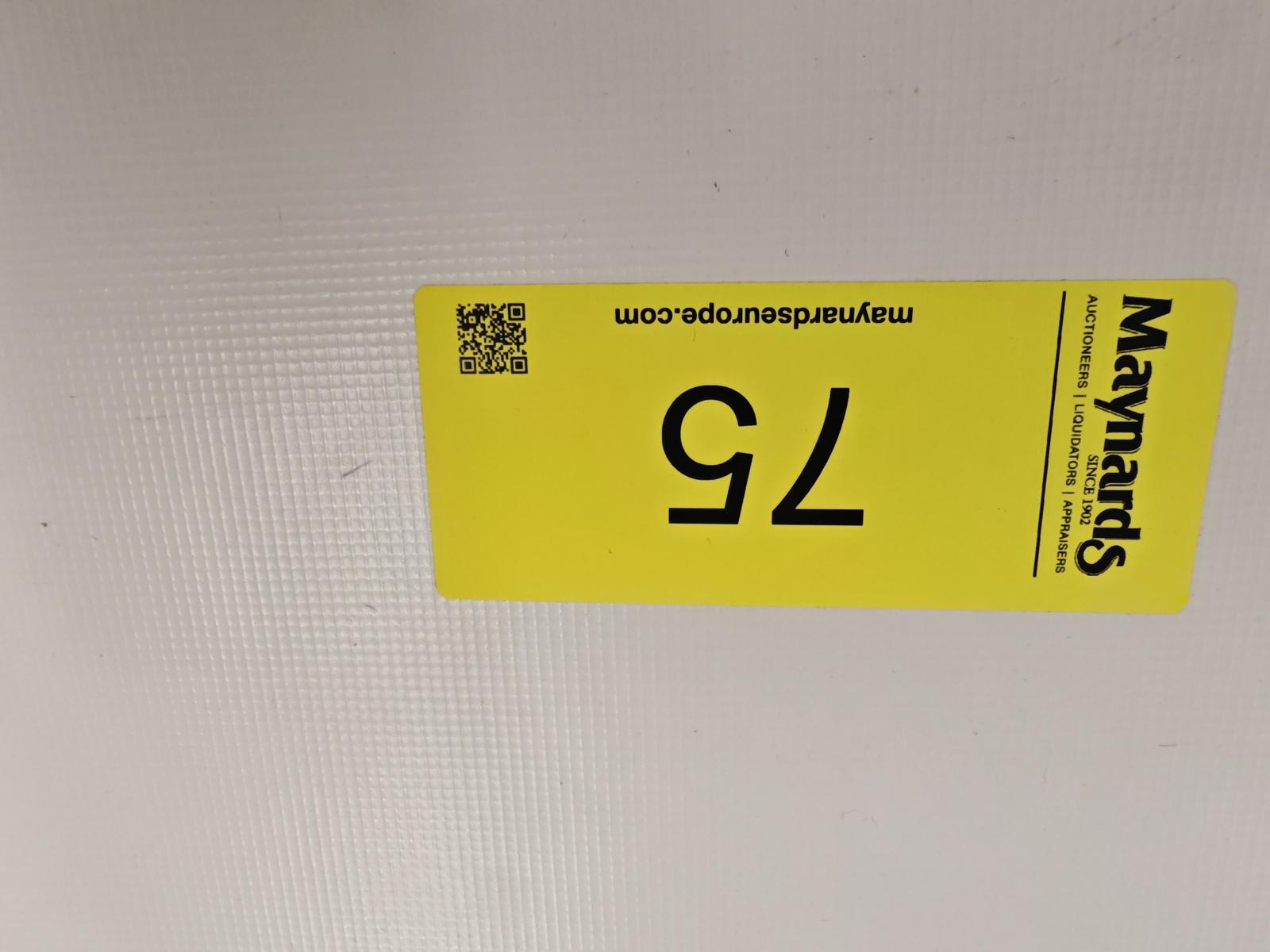 8030075_99.jpg