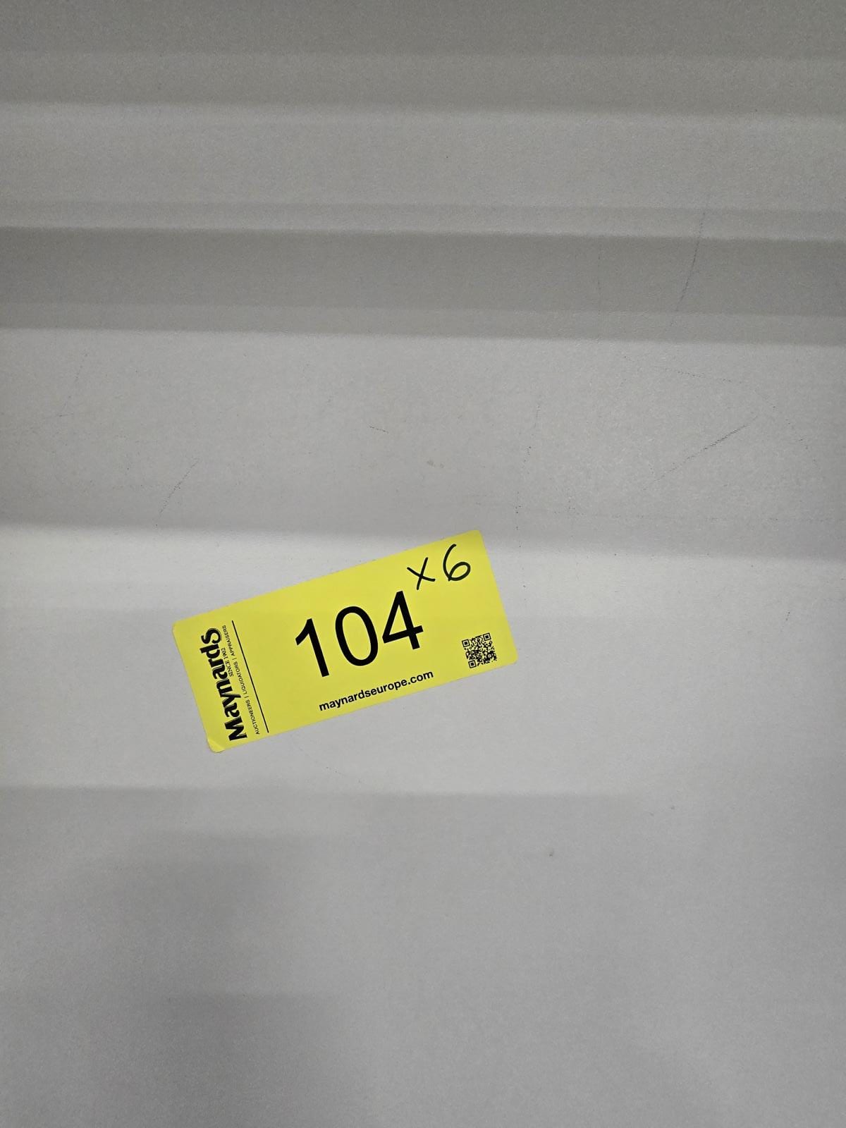 8030104_99.jpg