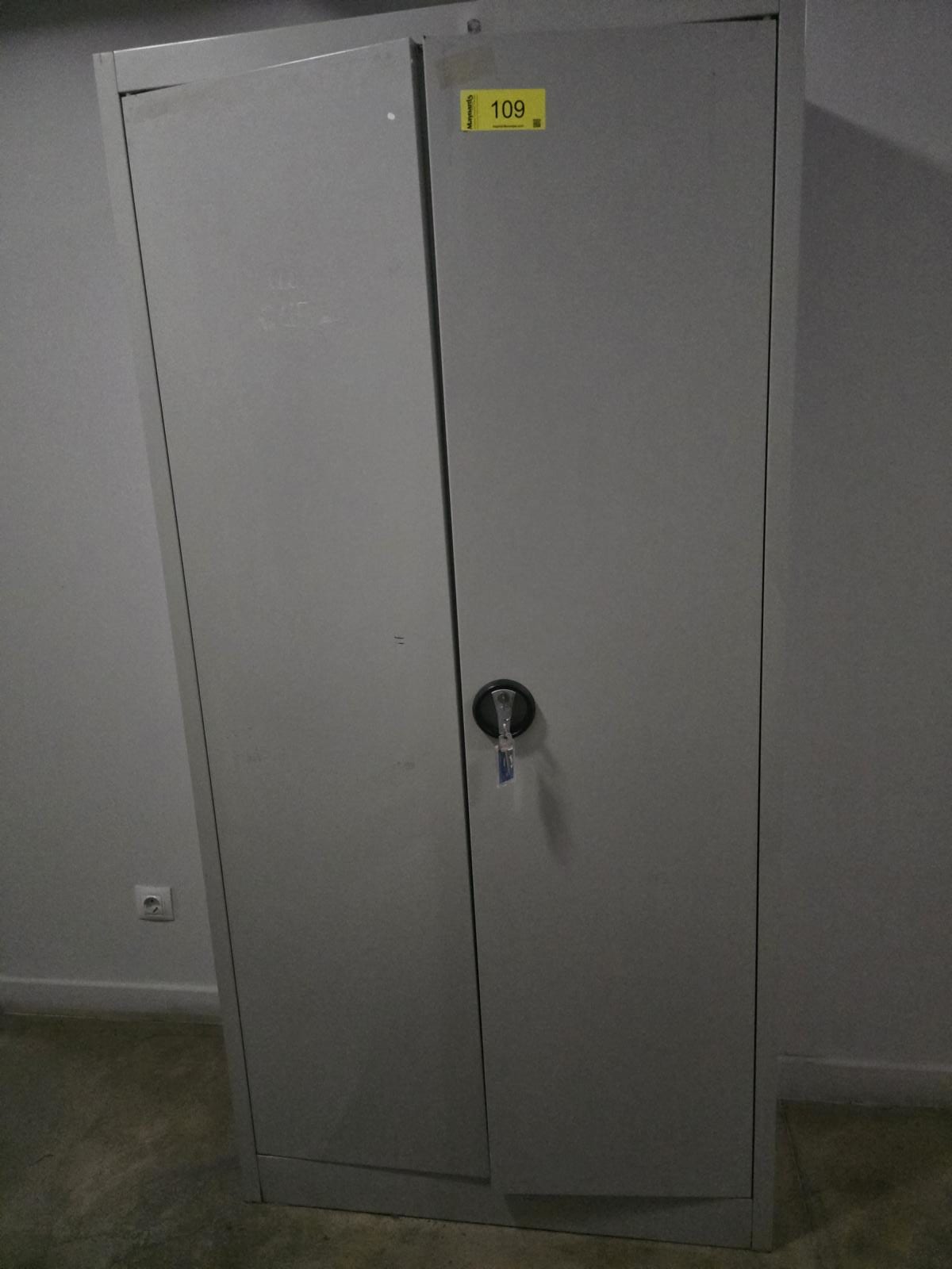 8030109_02.jpg