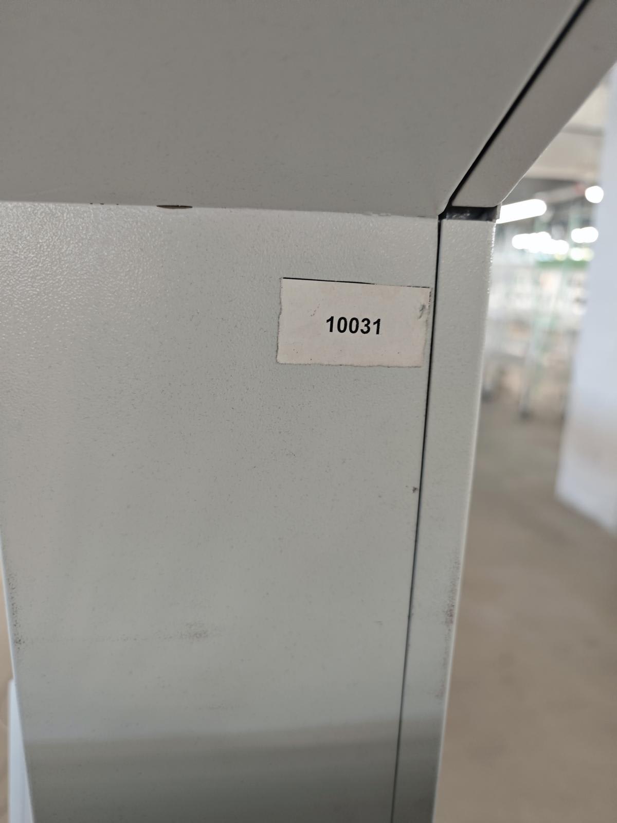8030168_06.jpg