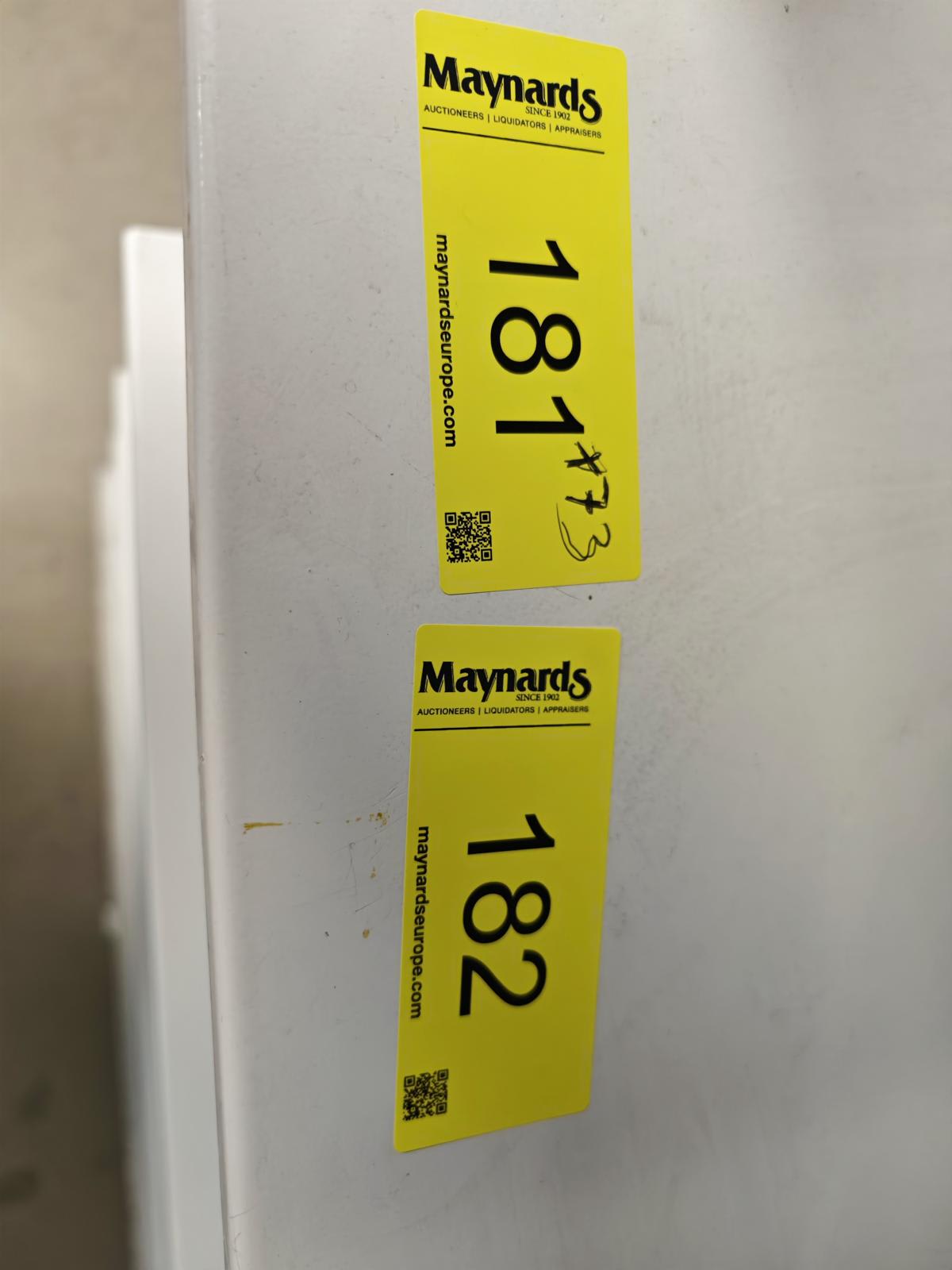 8030181_02.jpg