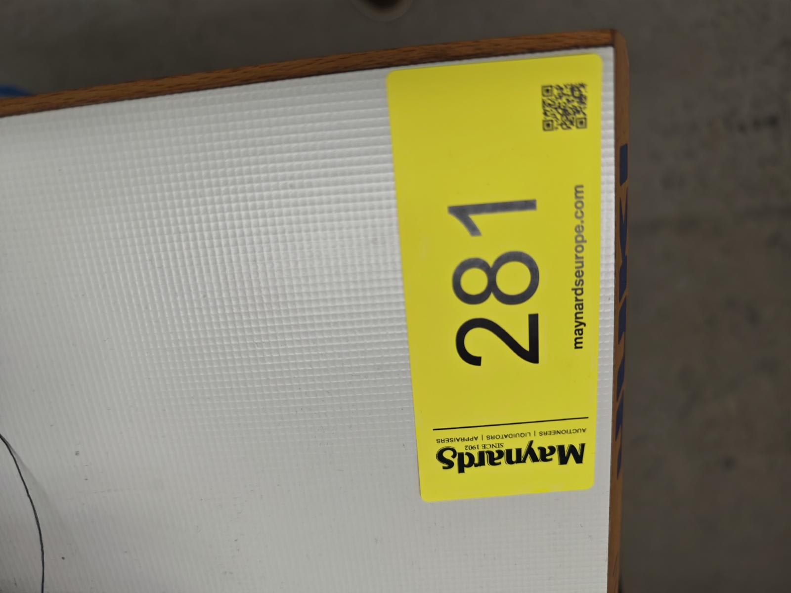 8030281_99.jpg