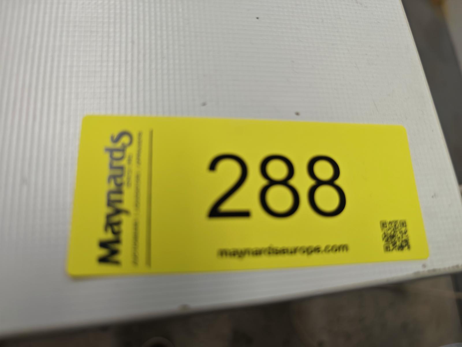 8030288_99.jpg