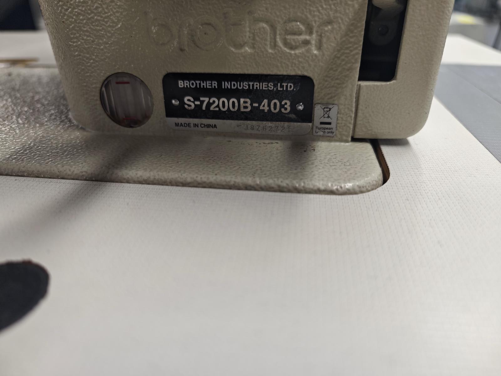 8030297_03.jpg