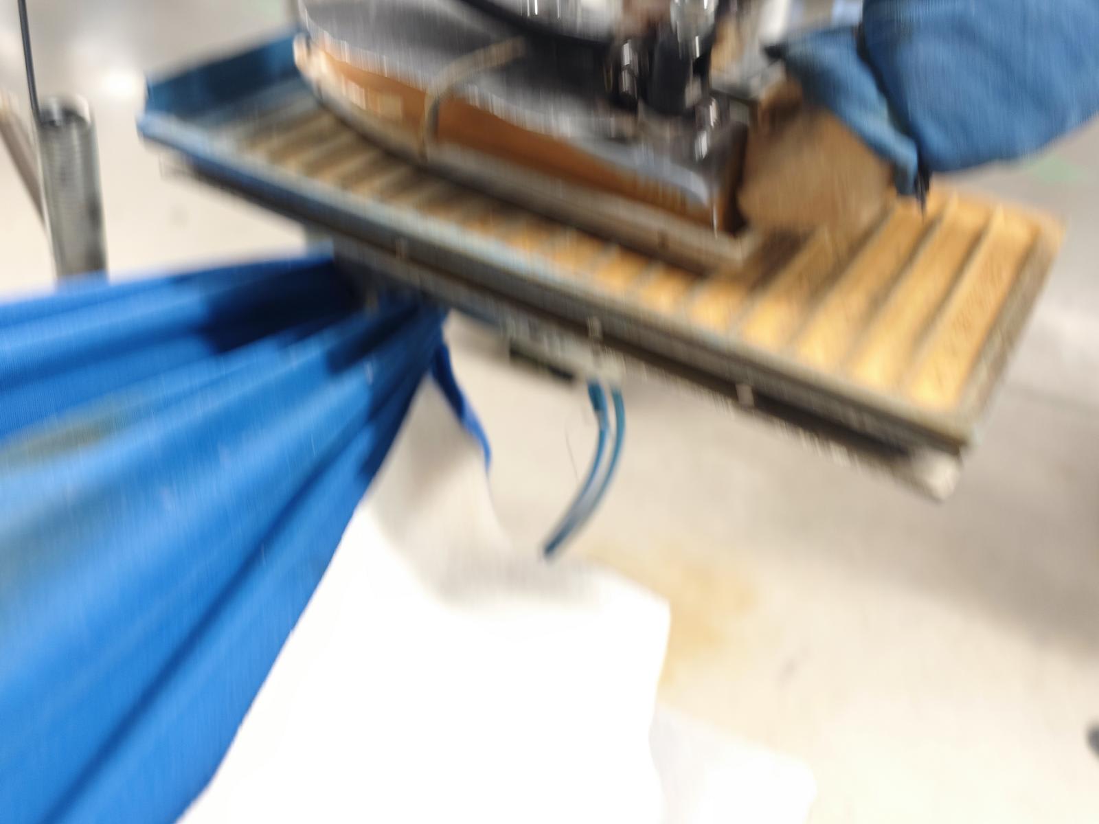 8030332_03.jpg
