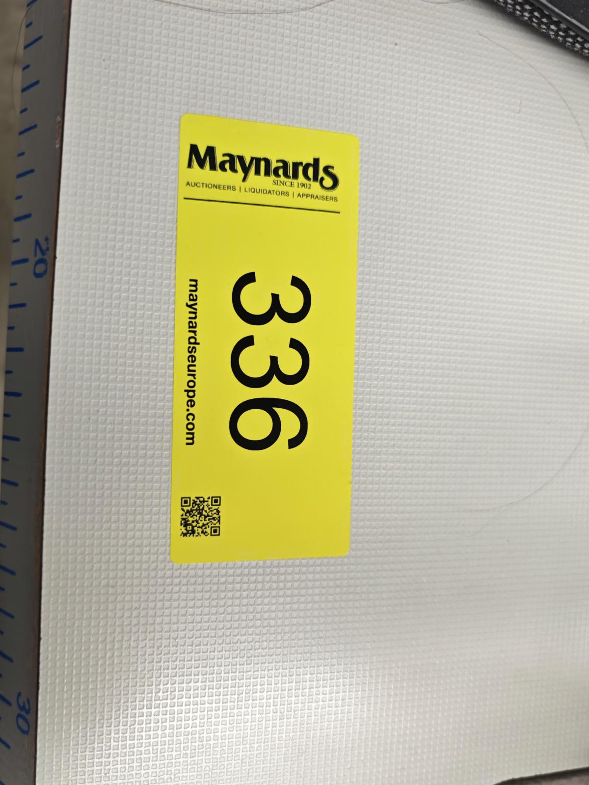 8030336_99.jpg