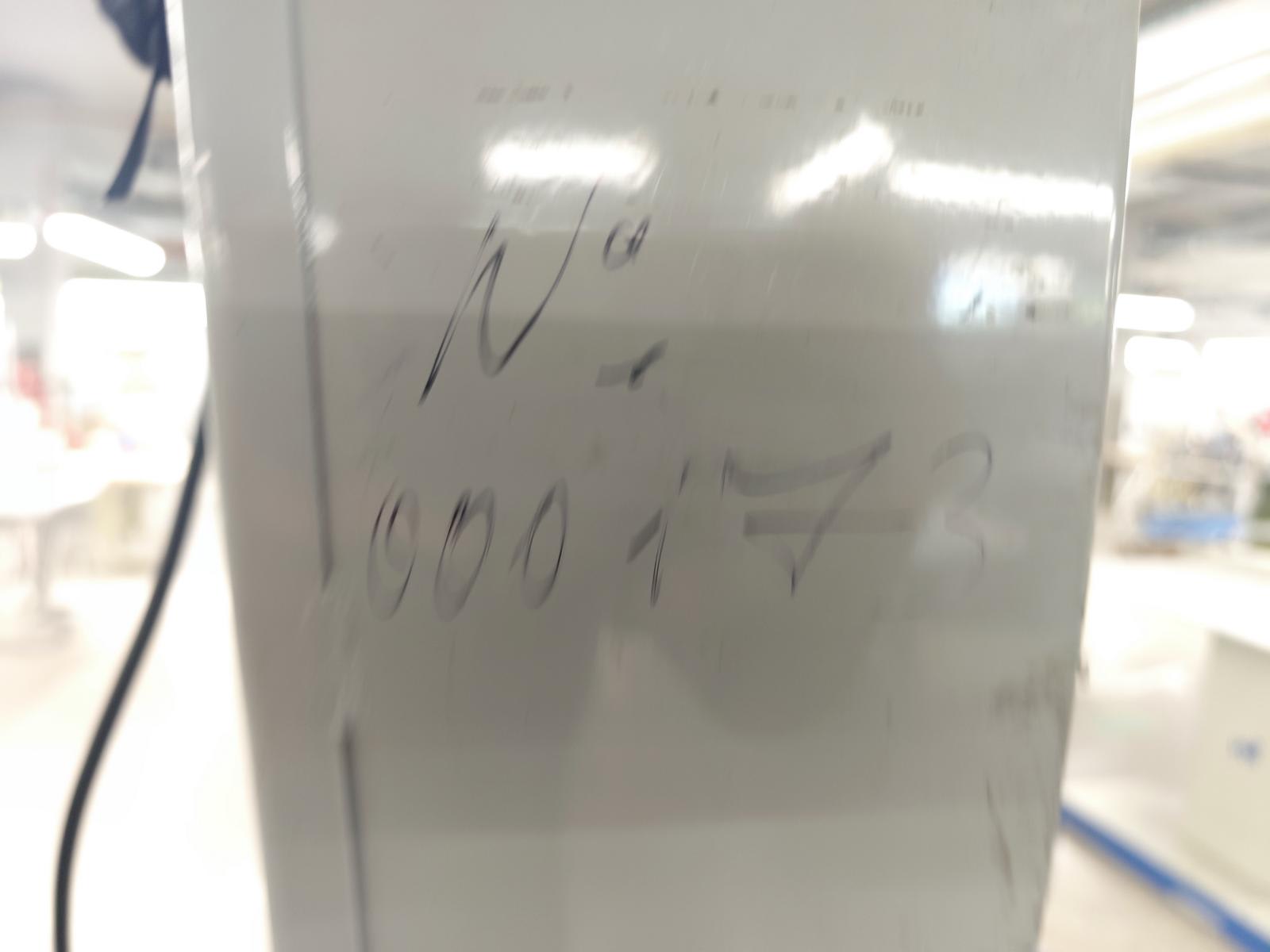 8030346_06.jpg
