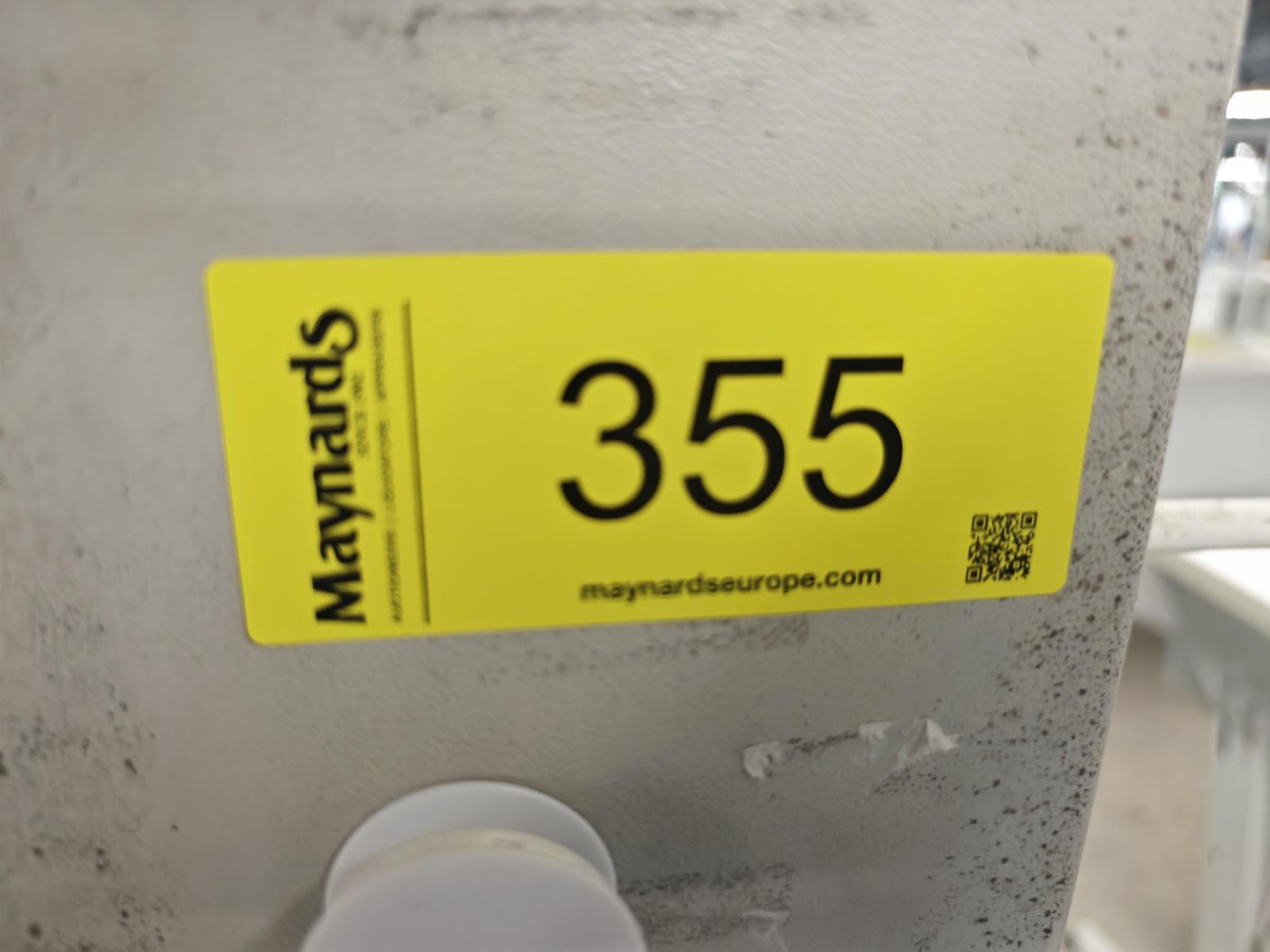 8030355_99.jpg