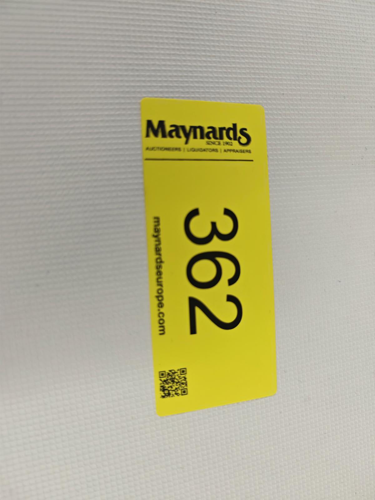 8030362_99.jpg