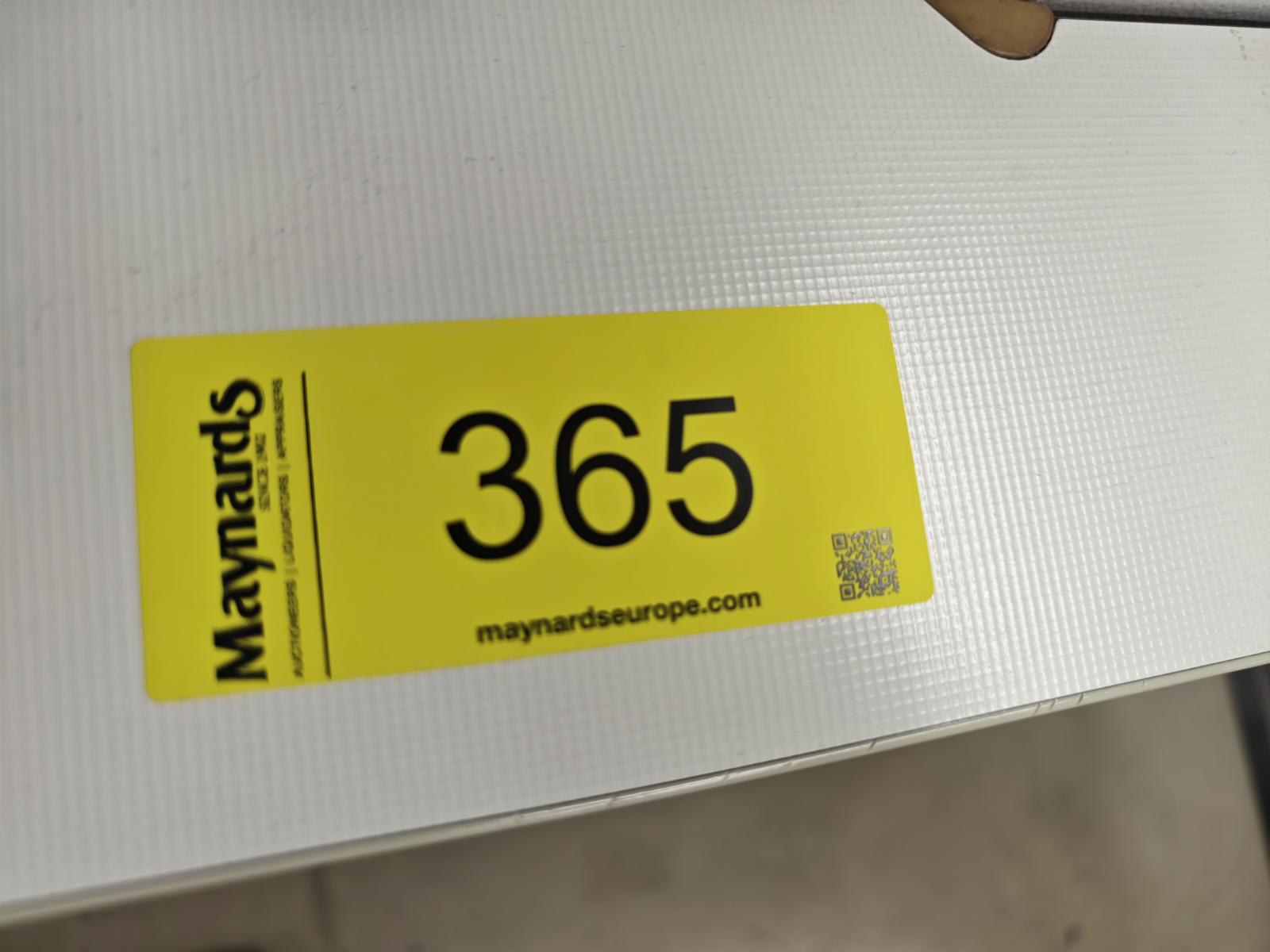 8030365_99.jpg