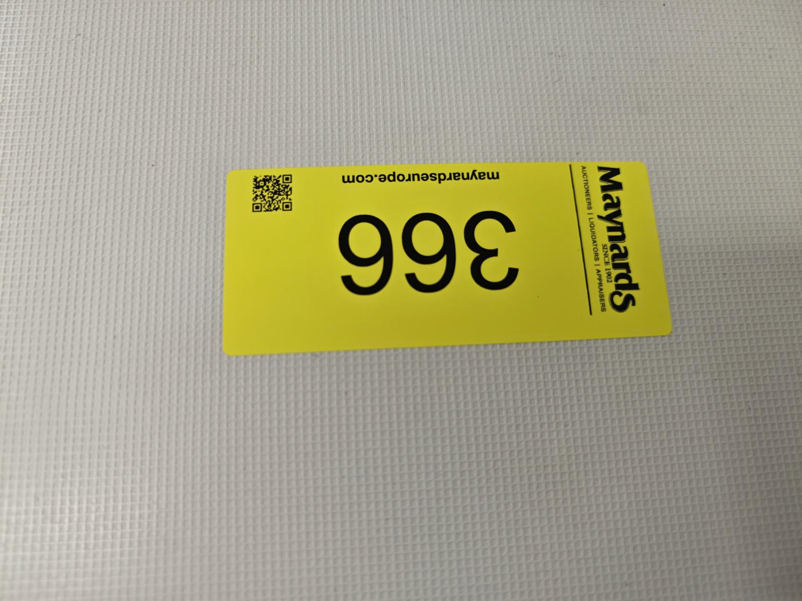 8030366_99.jpg
