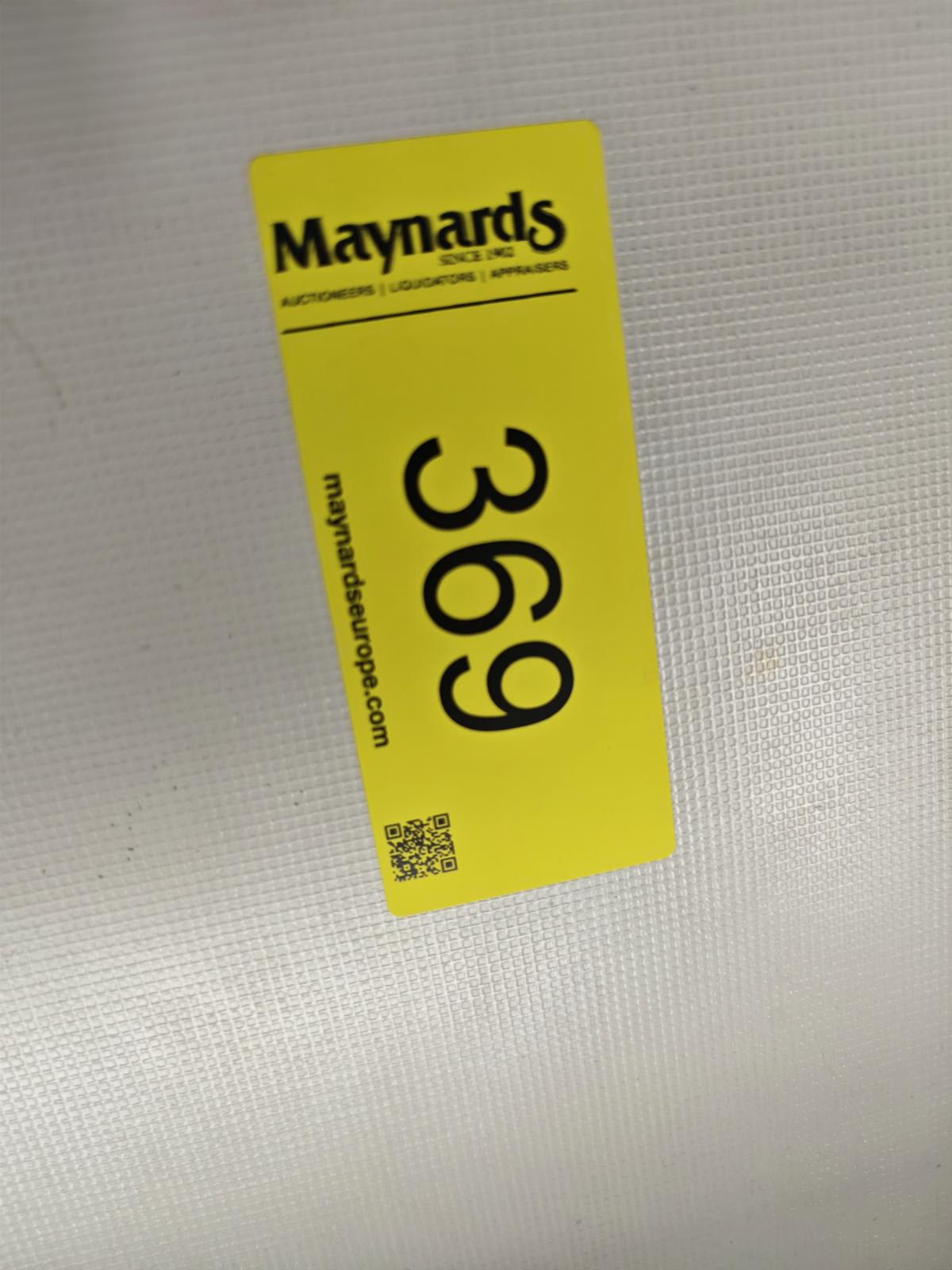 8030369_99.jpg