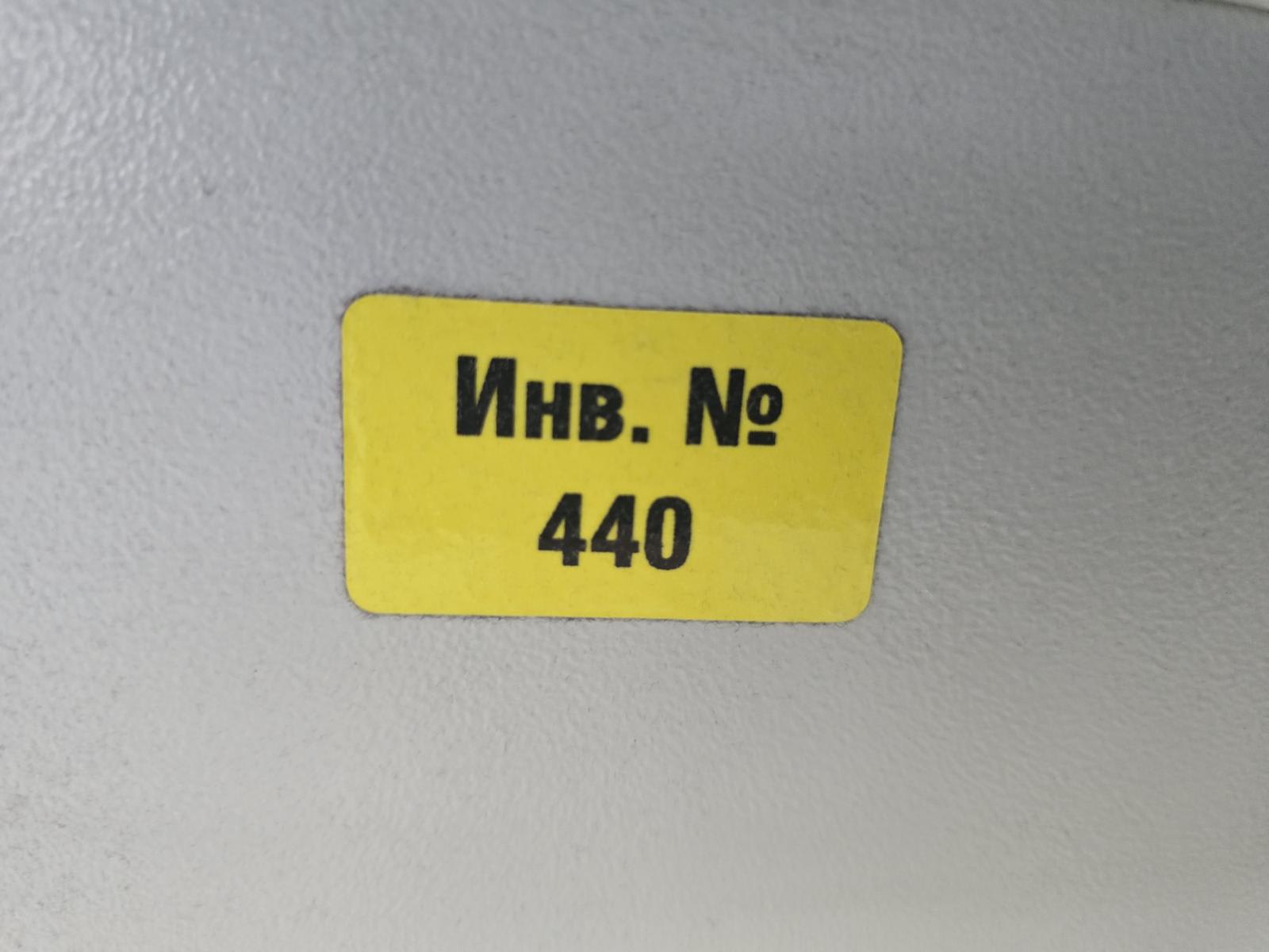 8030452_06.jpg
