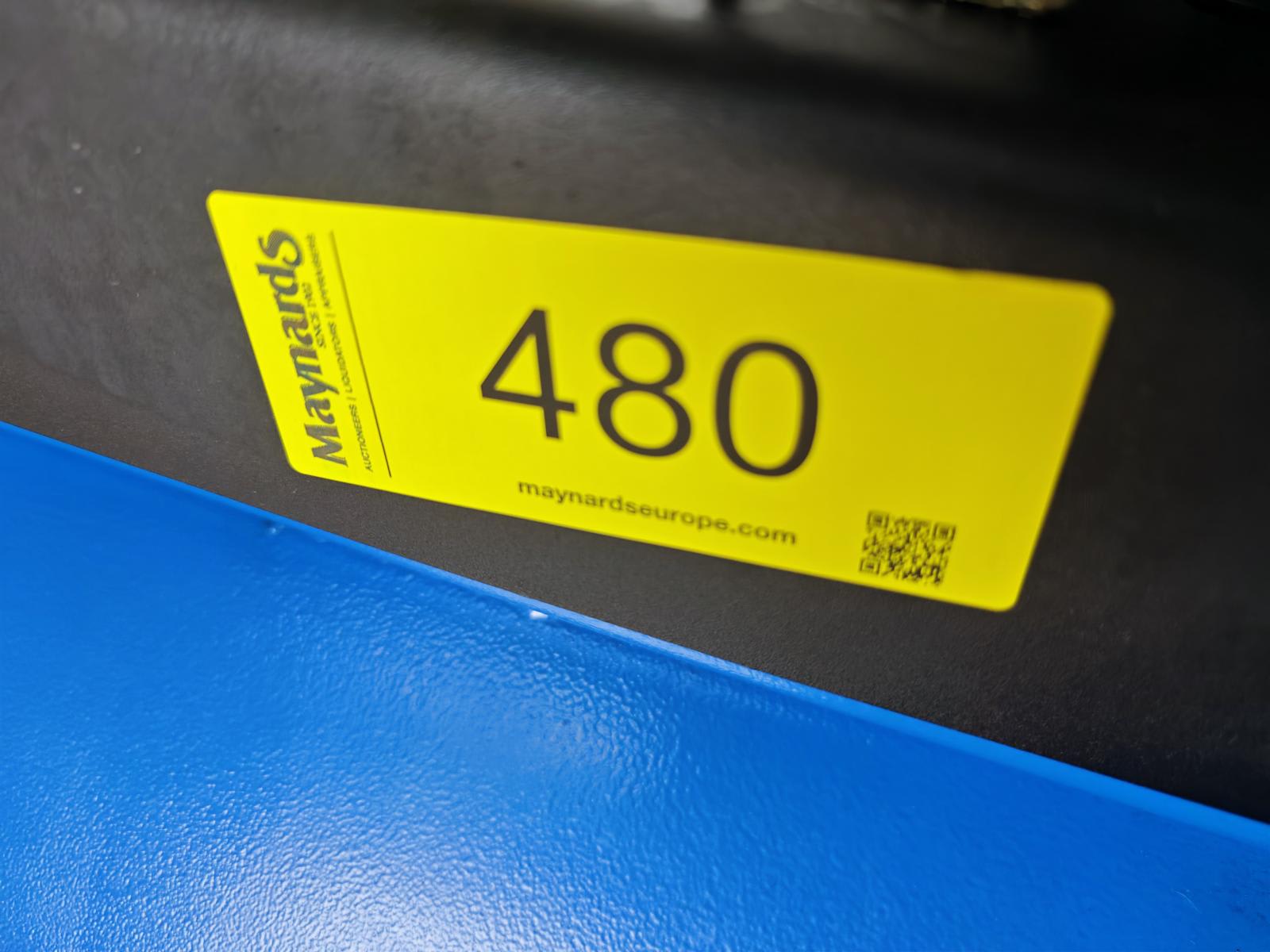 8030480_99.jpg
