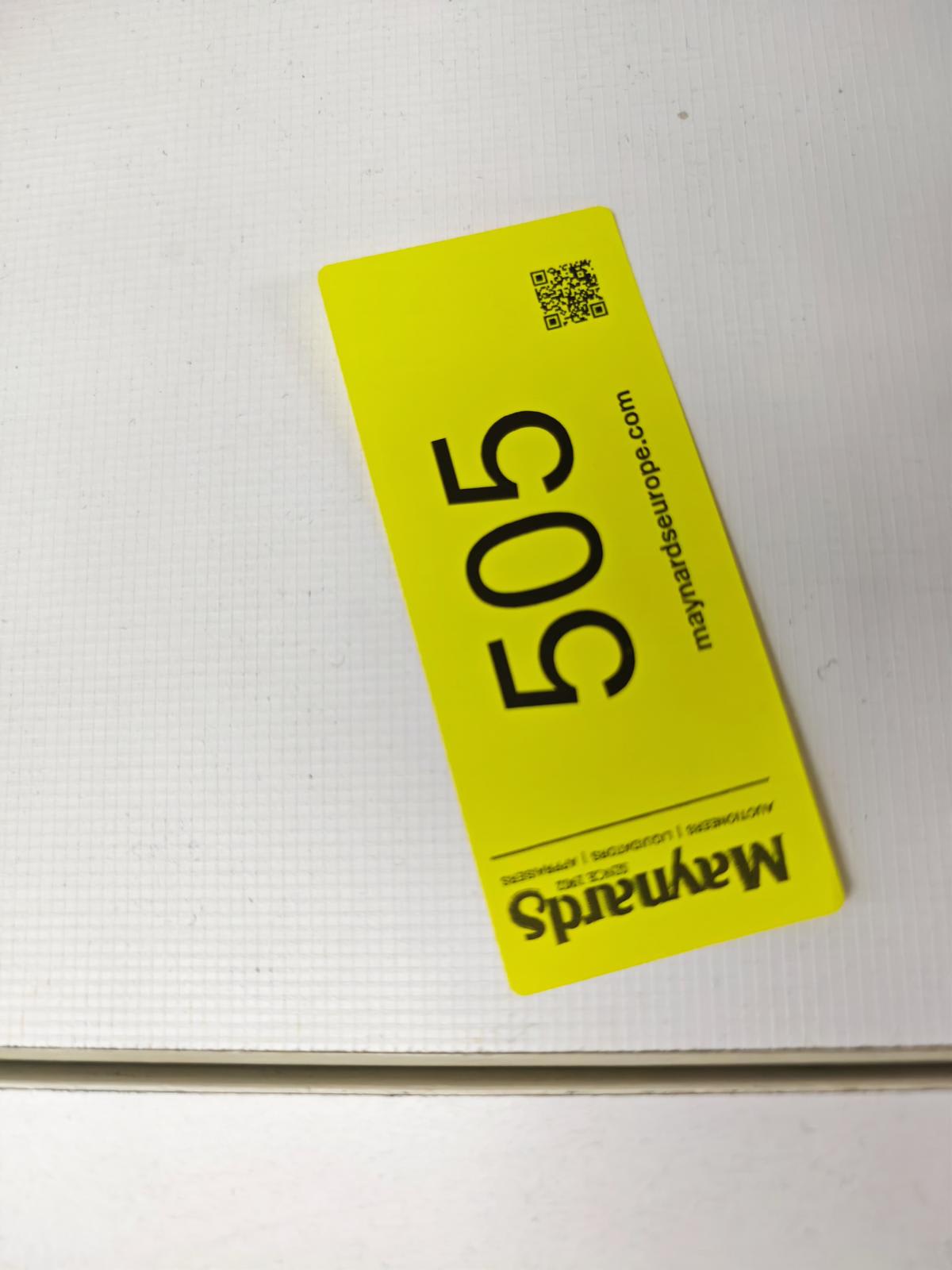 8030505_99.jpg