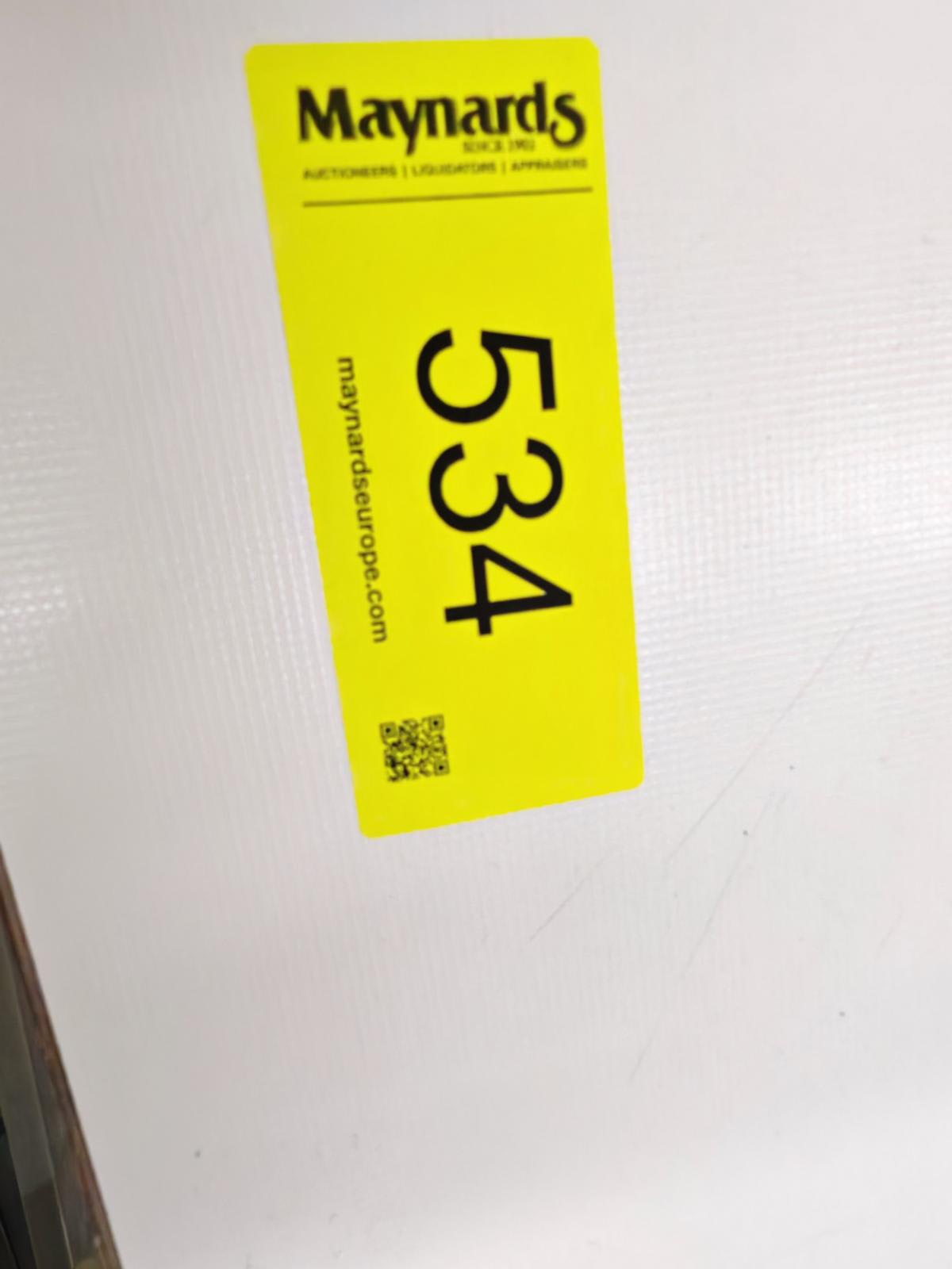 8030534_99.jpg