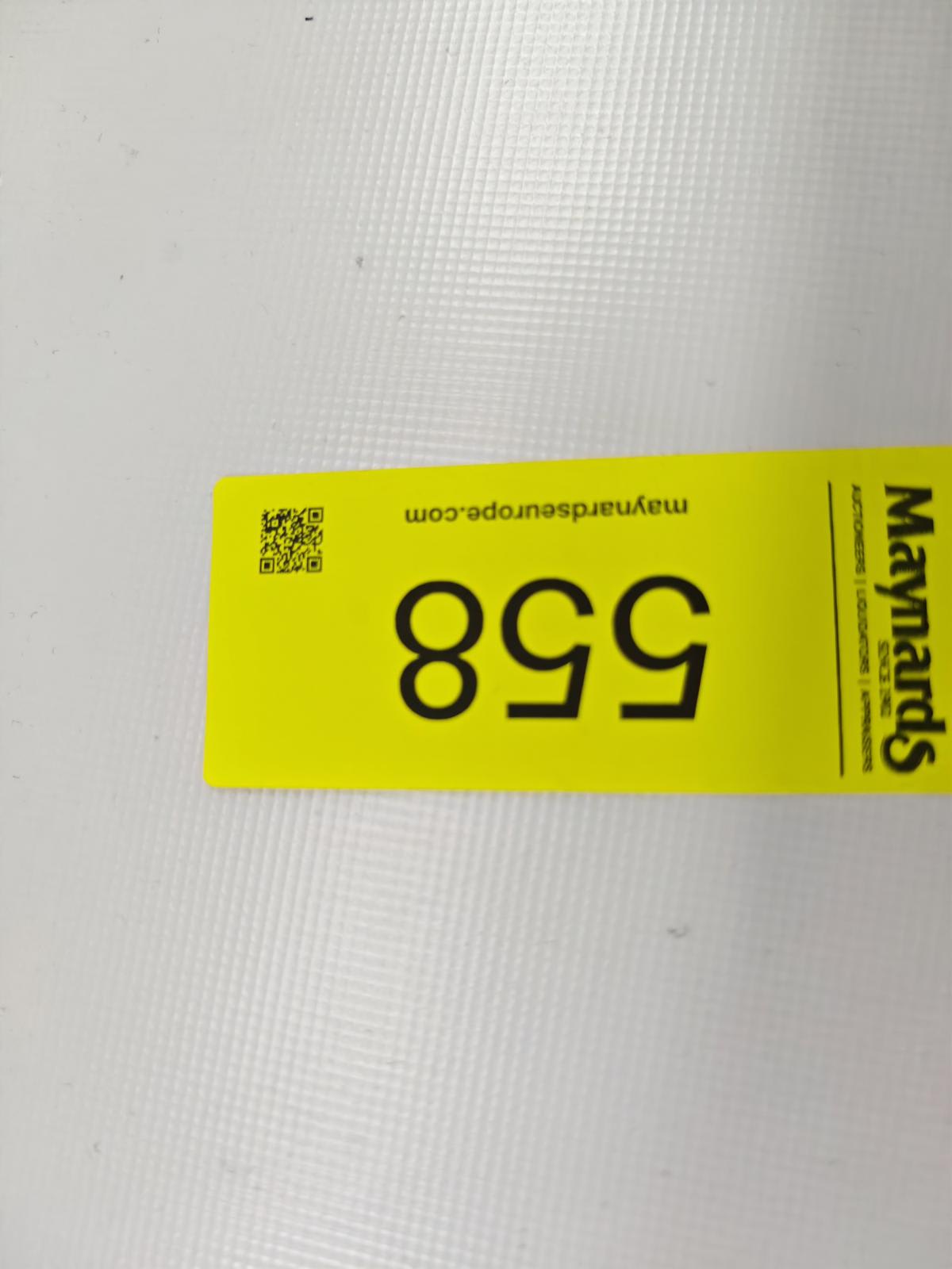 8030558_99.jpg