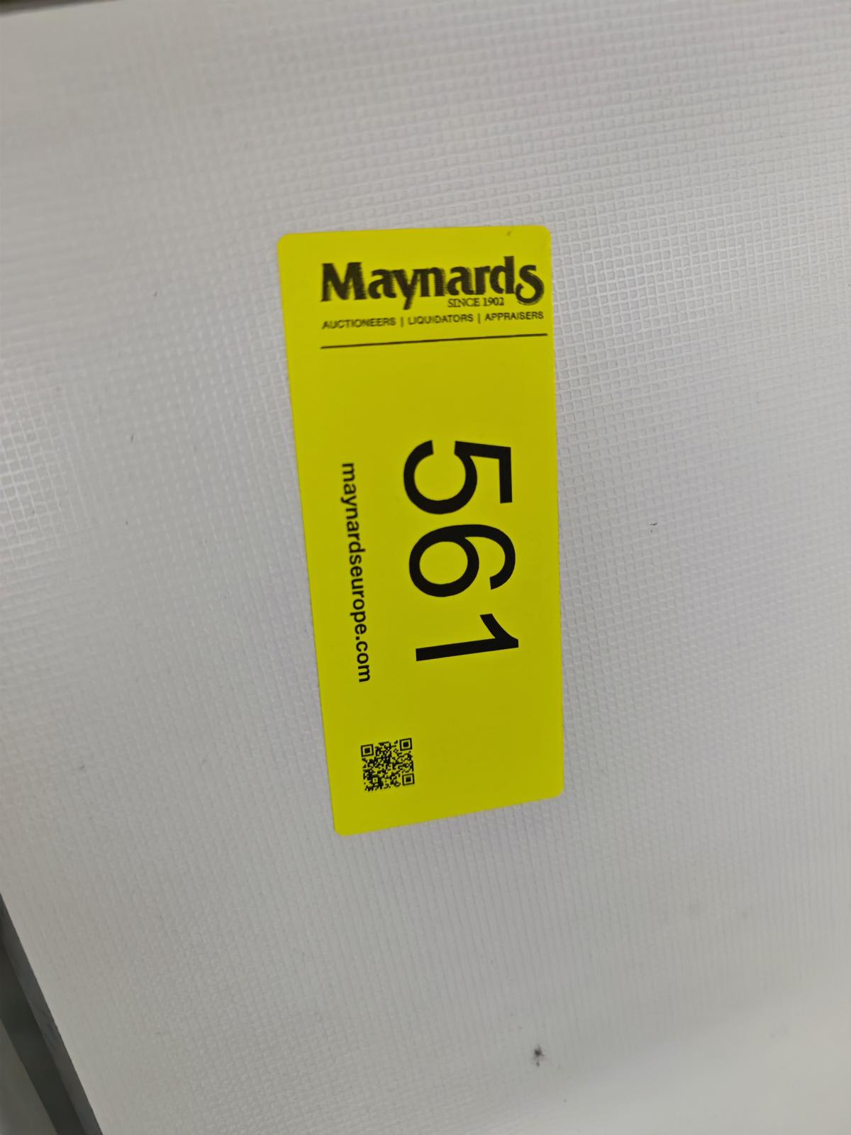 8030561_06.jpg