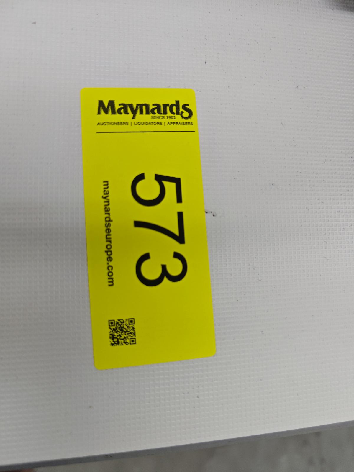 8030573_99.jpg
