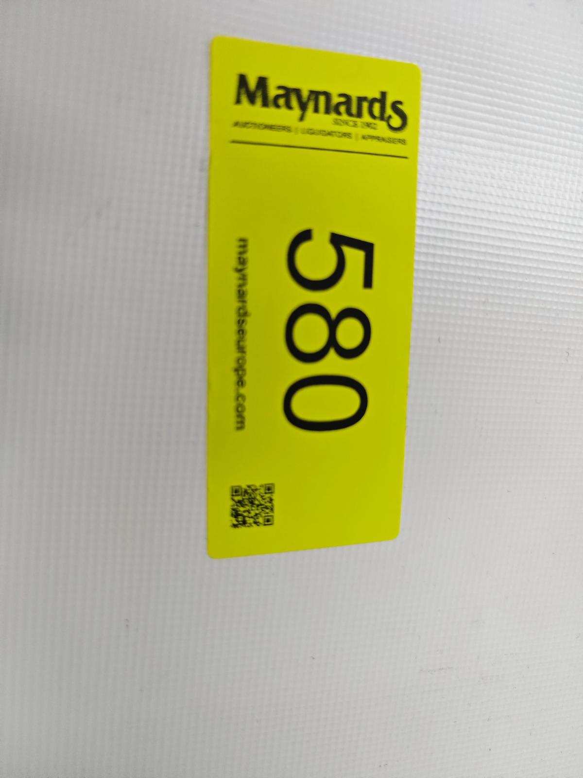 8030580_99.jpg