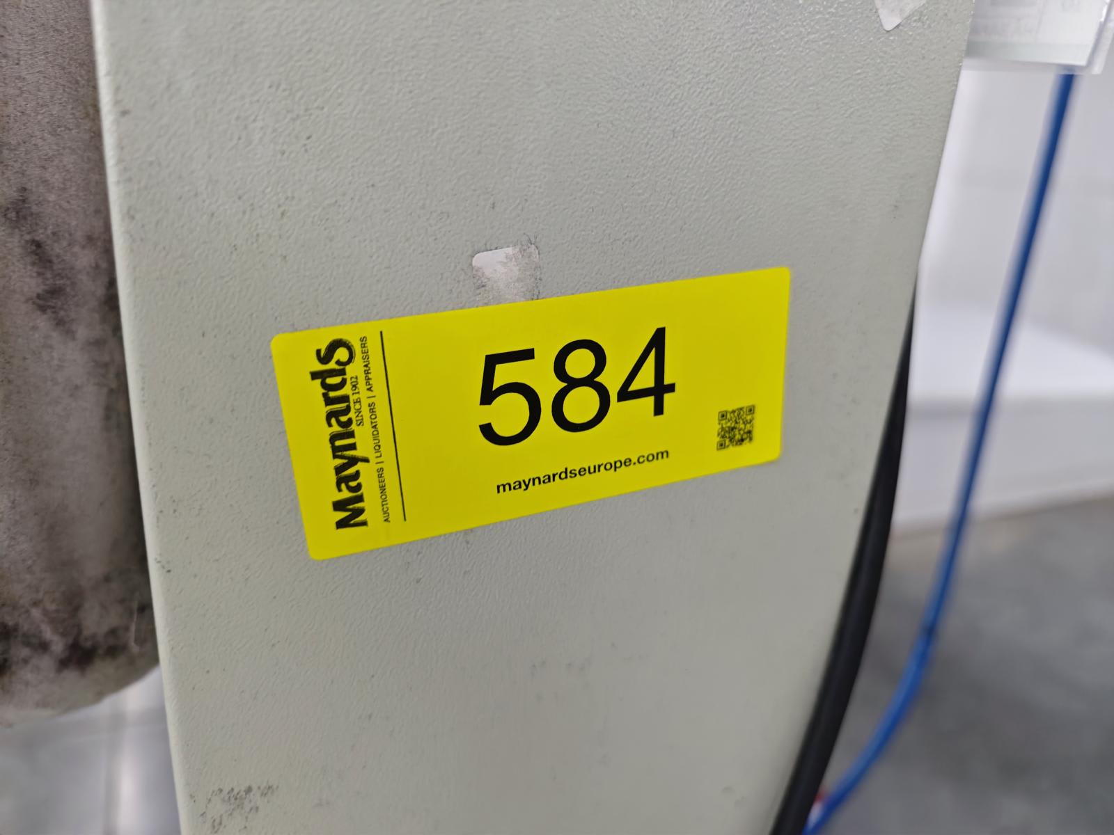 8030584_99.jpg