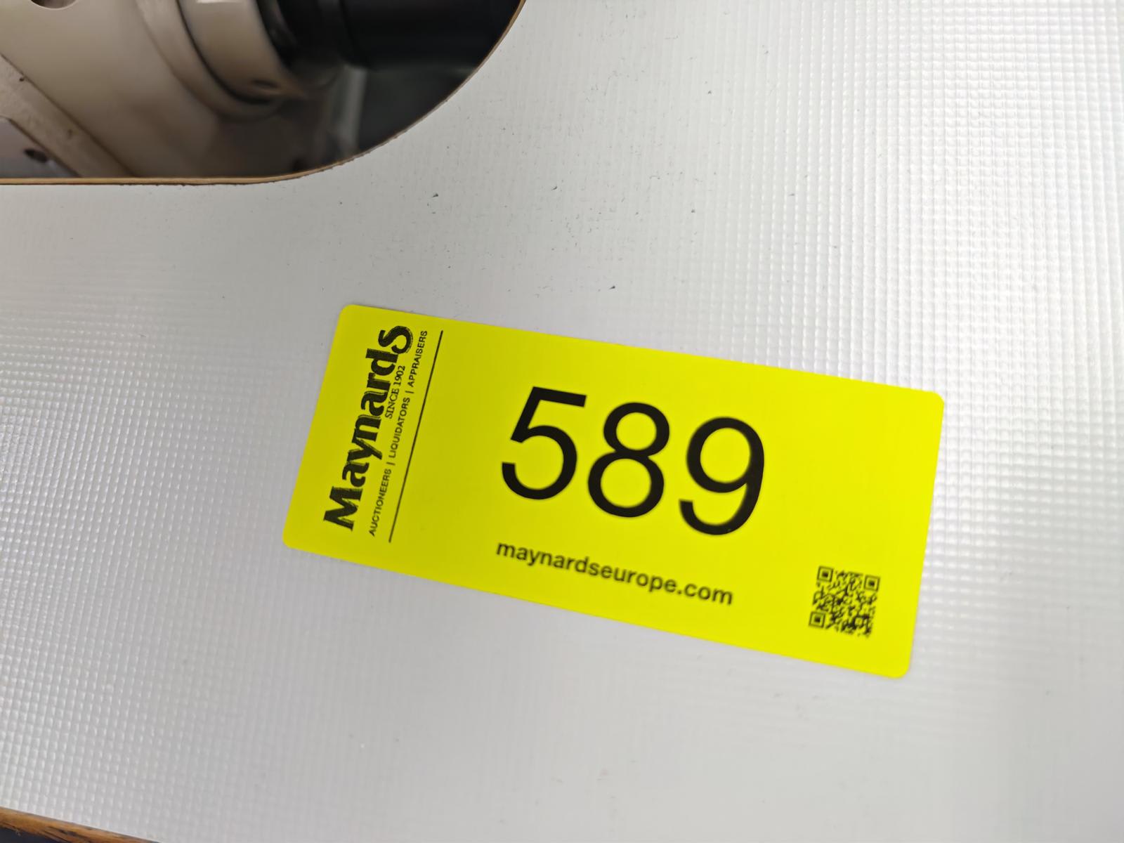 8030589_99.jpg