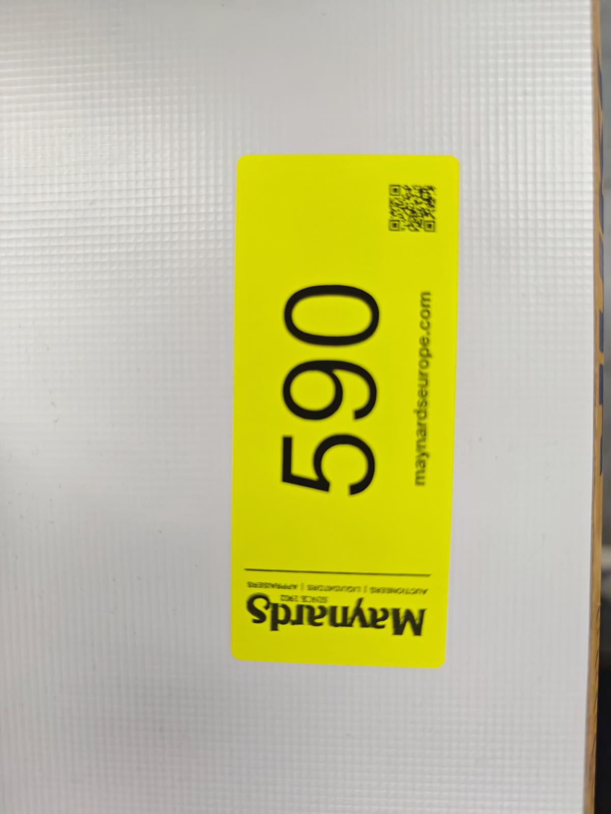 8030590_99.jpg