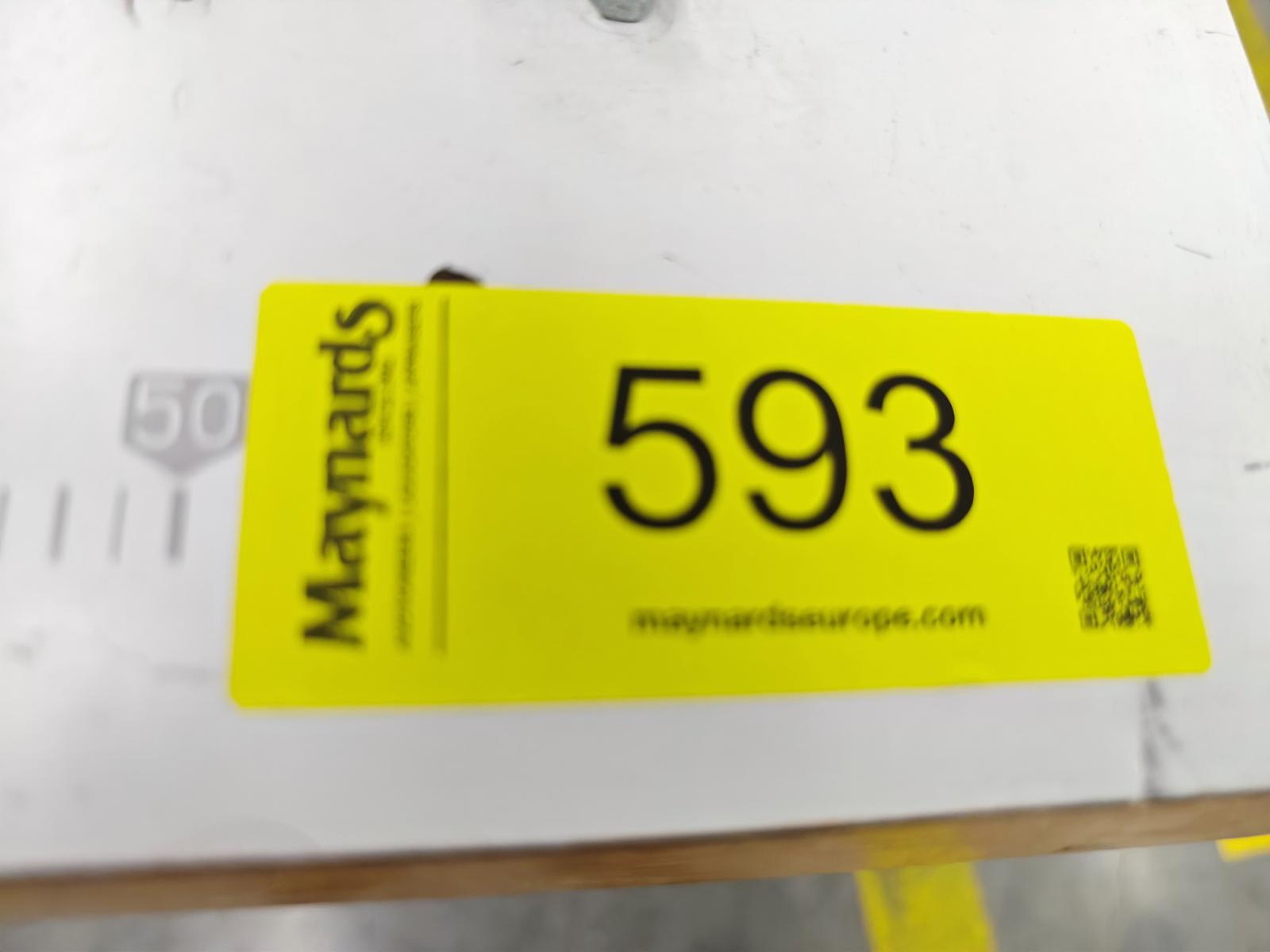 8030593_99.jpg