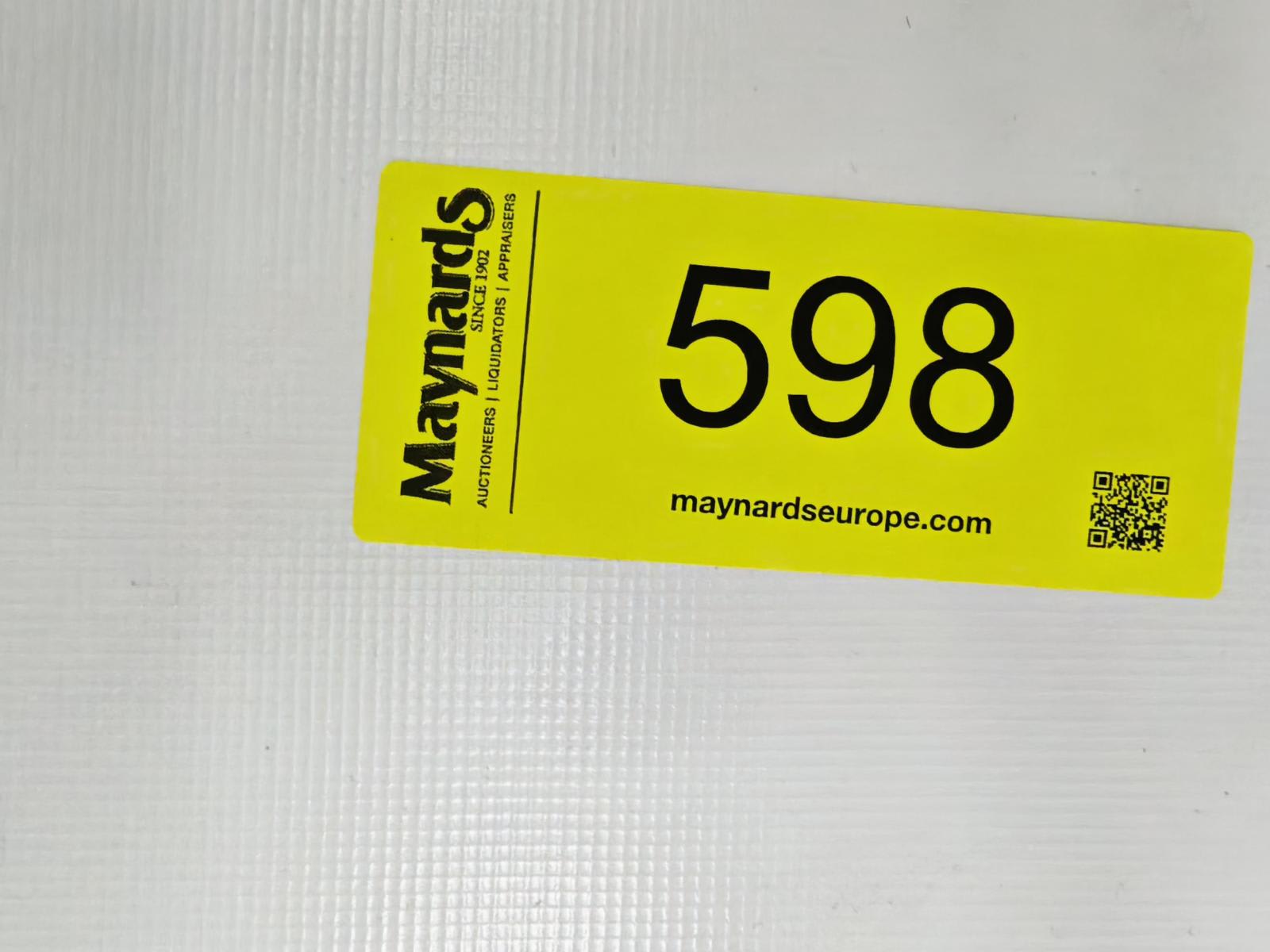 8030598_99.jpg