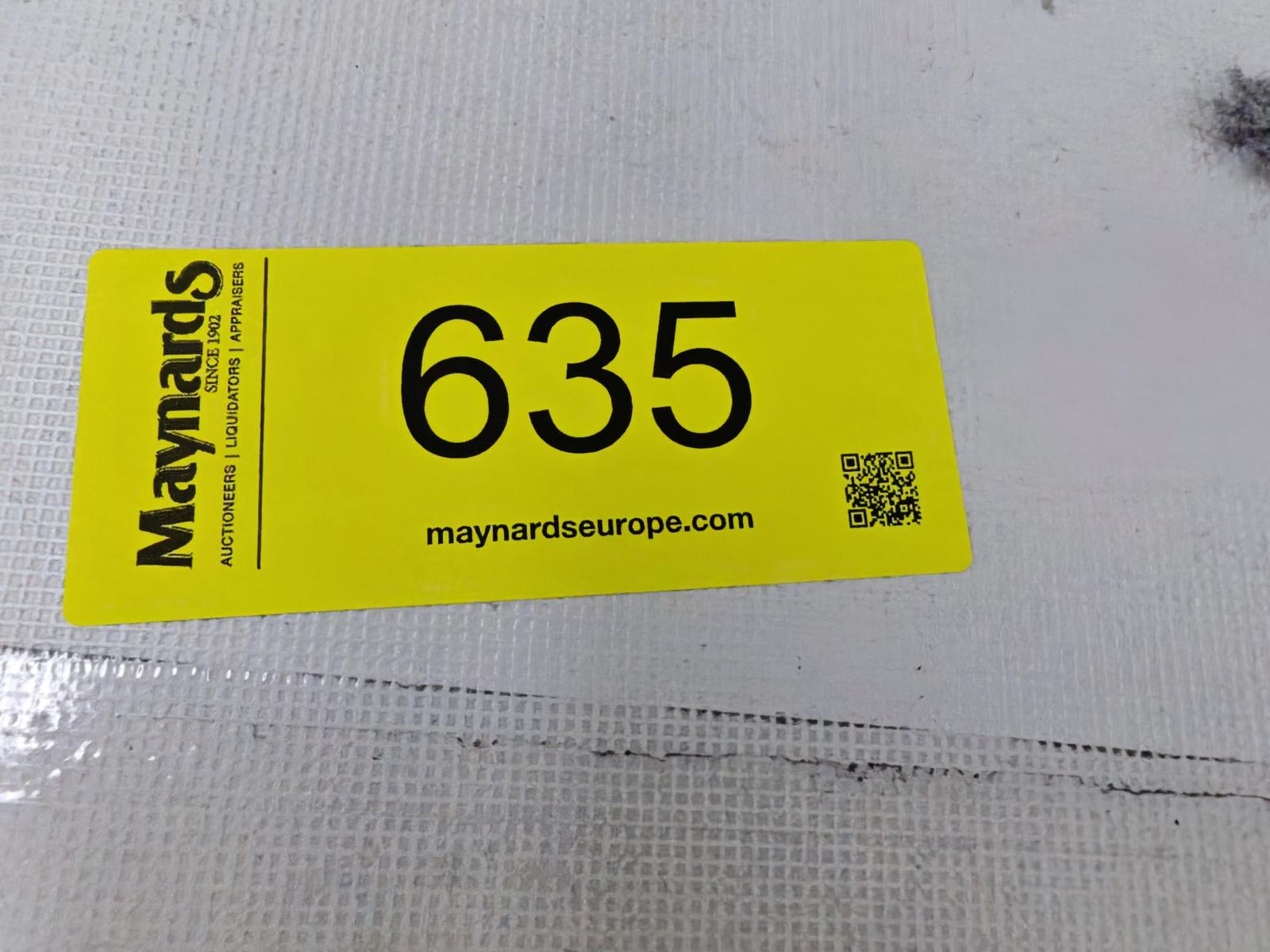 8030635_99.jpg