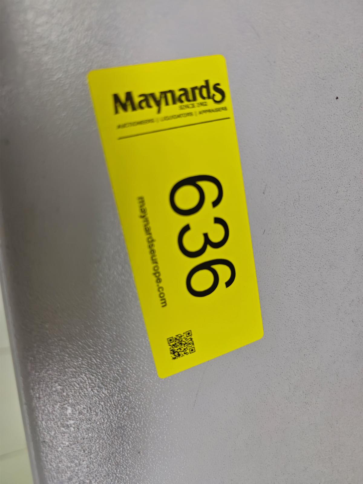 8030636_99.jpg