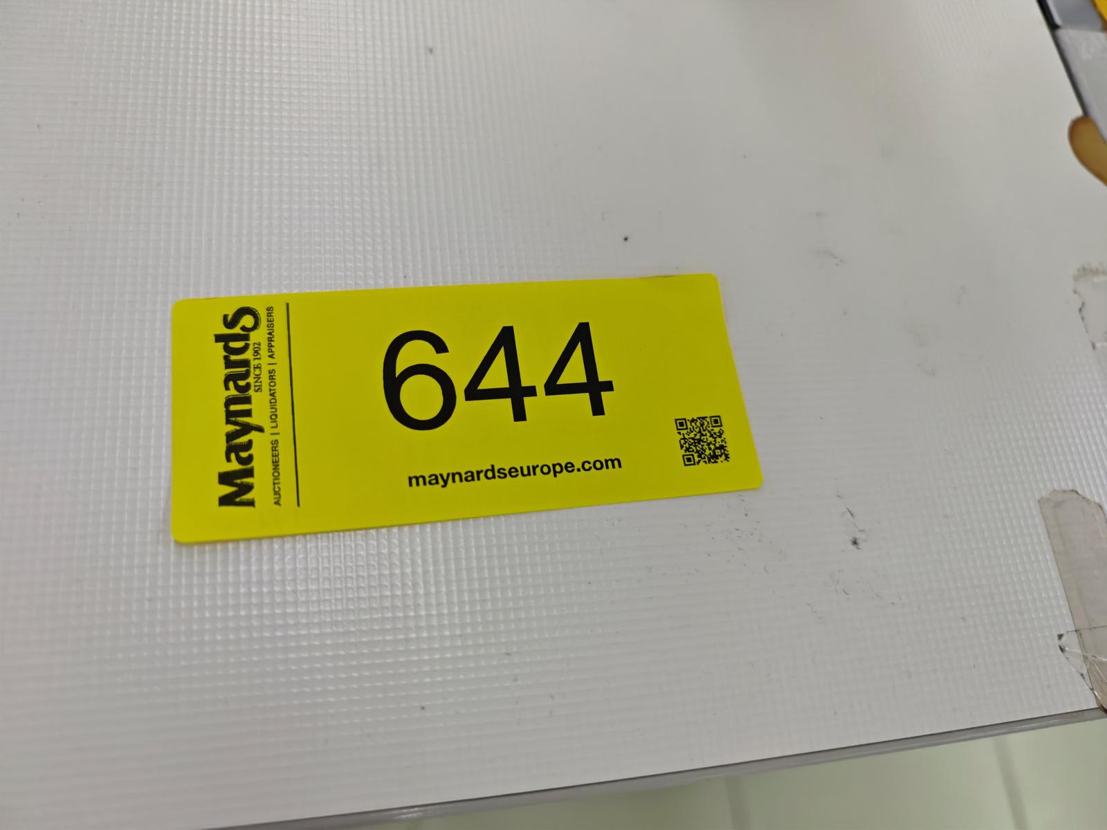 8030644_99.jpg