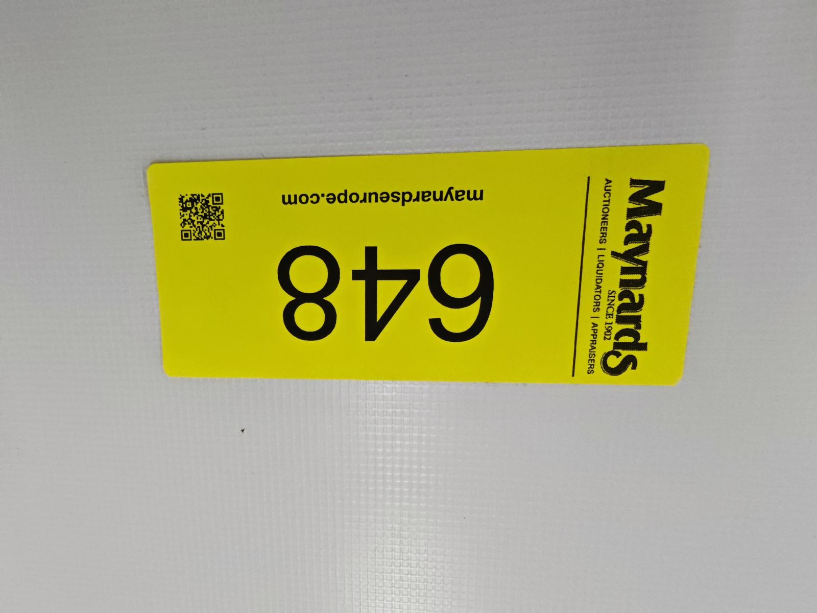 8030648_99.jpg