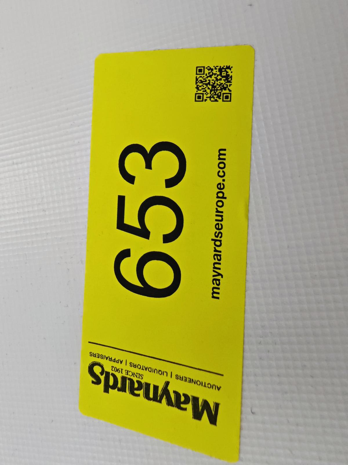 8030653_99.jpg