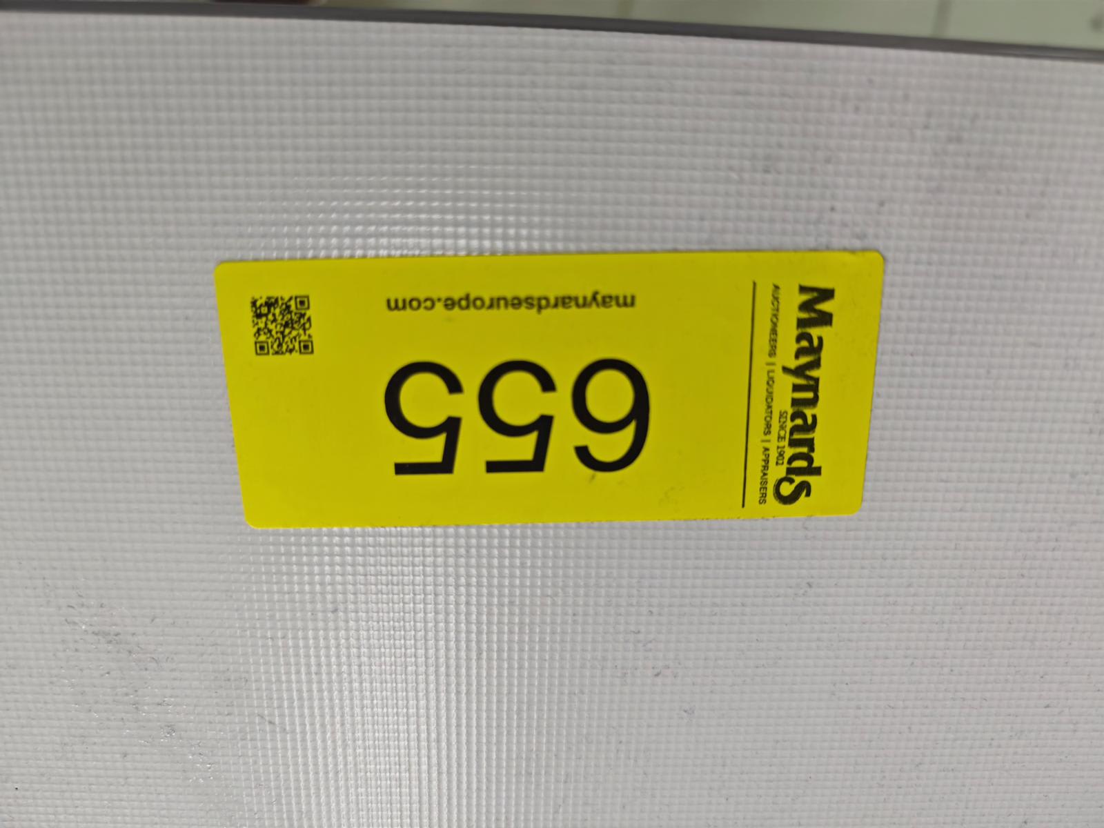 8030655_99.jpg