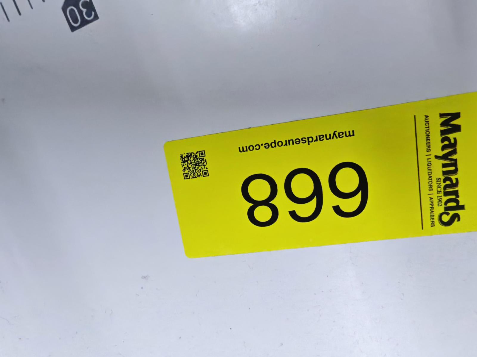 8030668_99.jpg