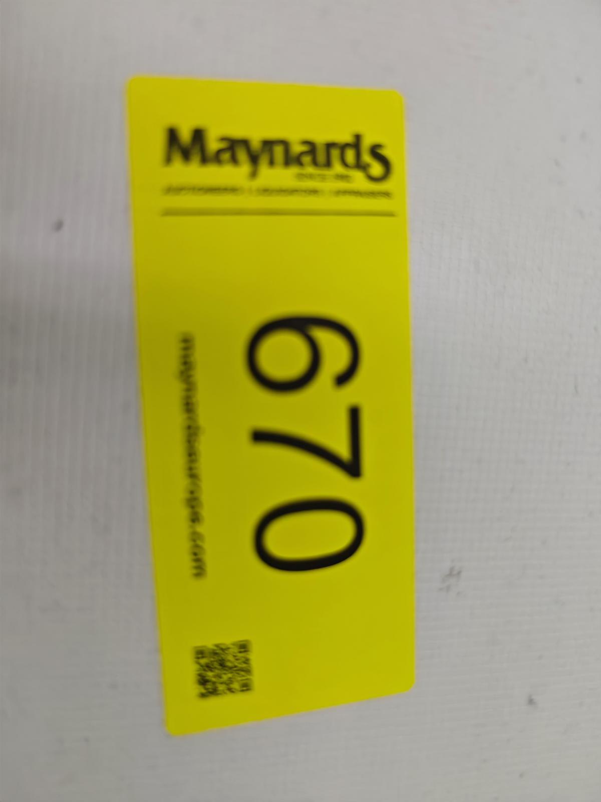8030670_99.jpg