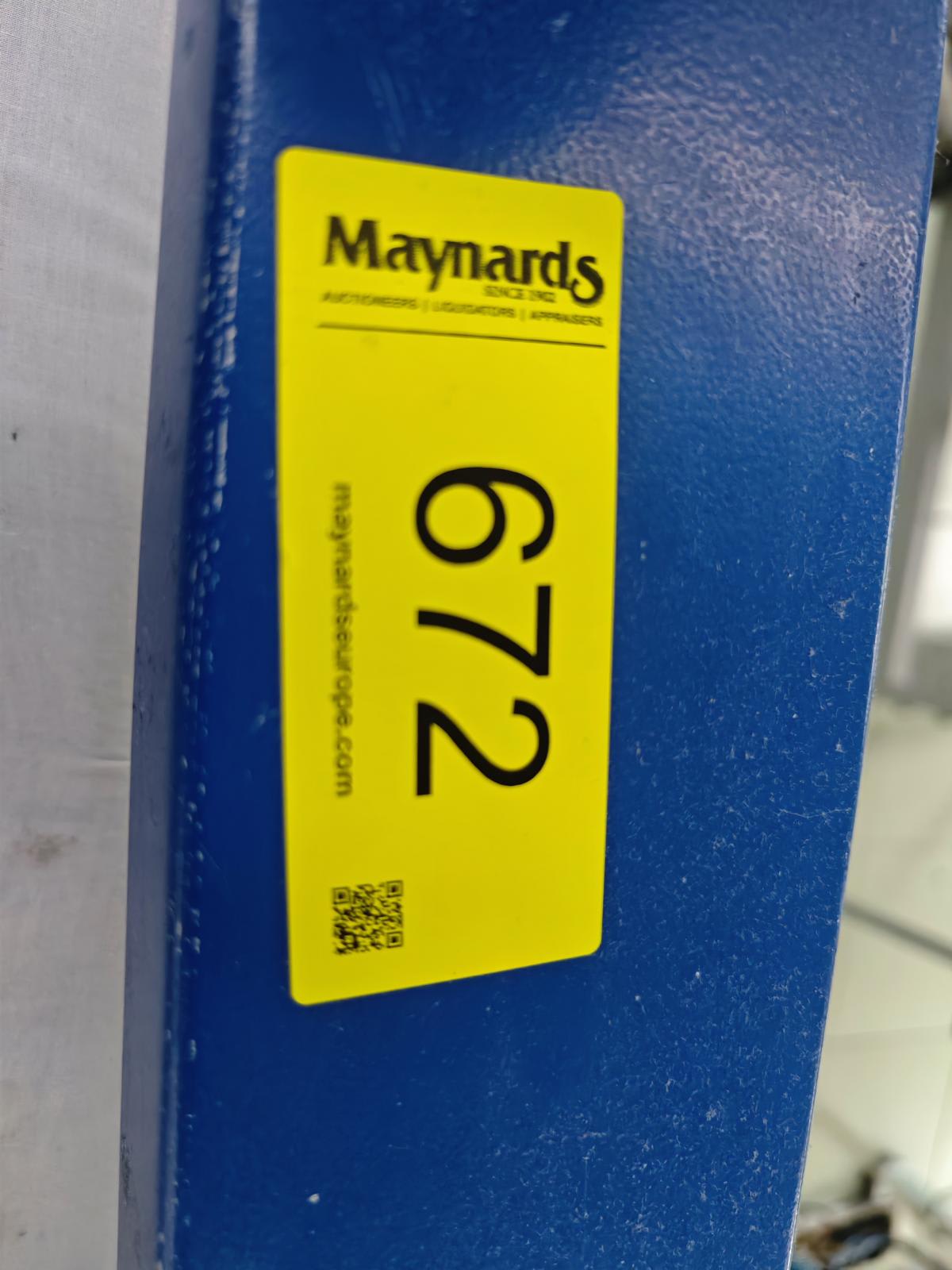 8030672_99.jpg