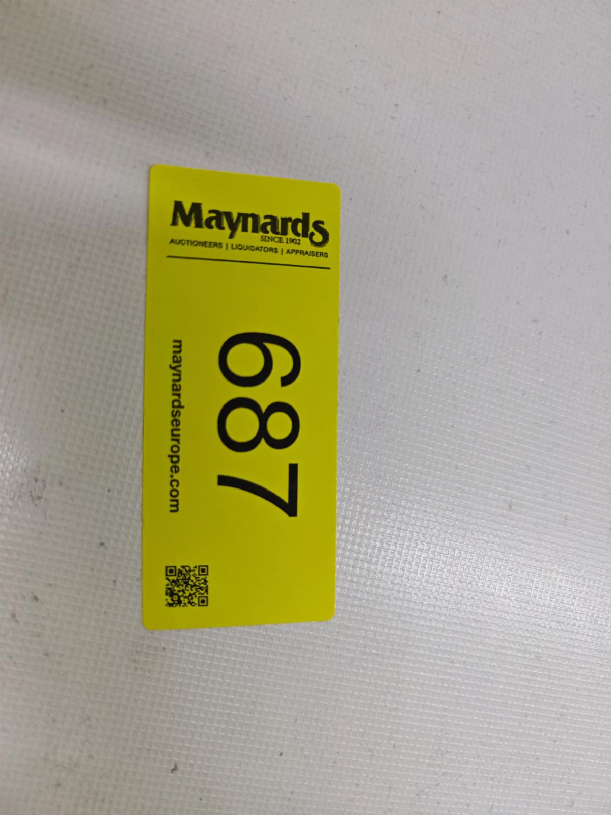 8030687_99.jpg
