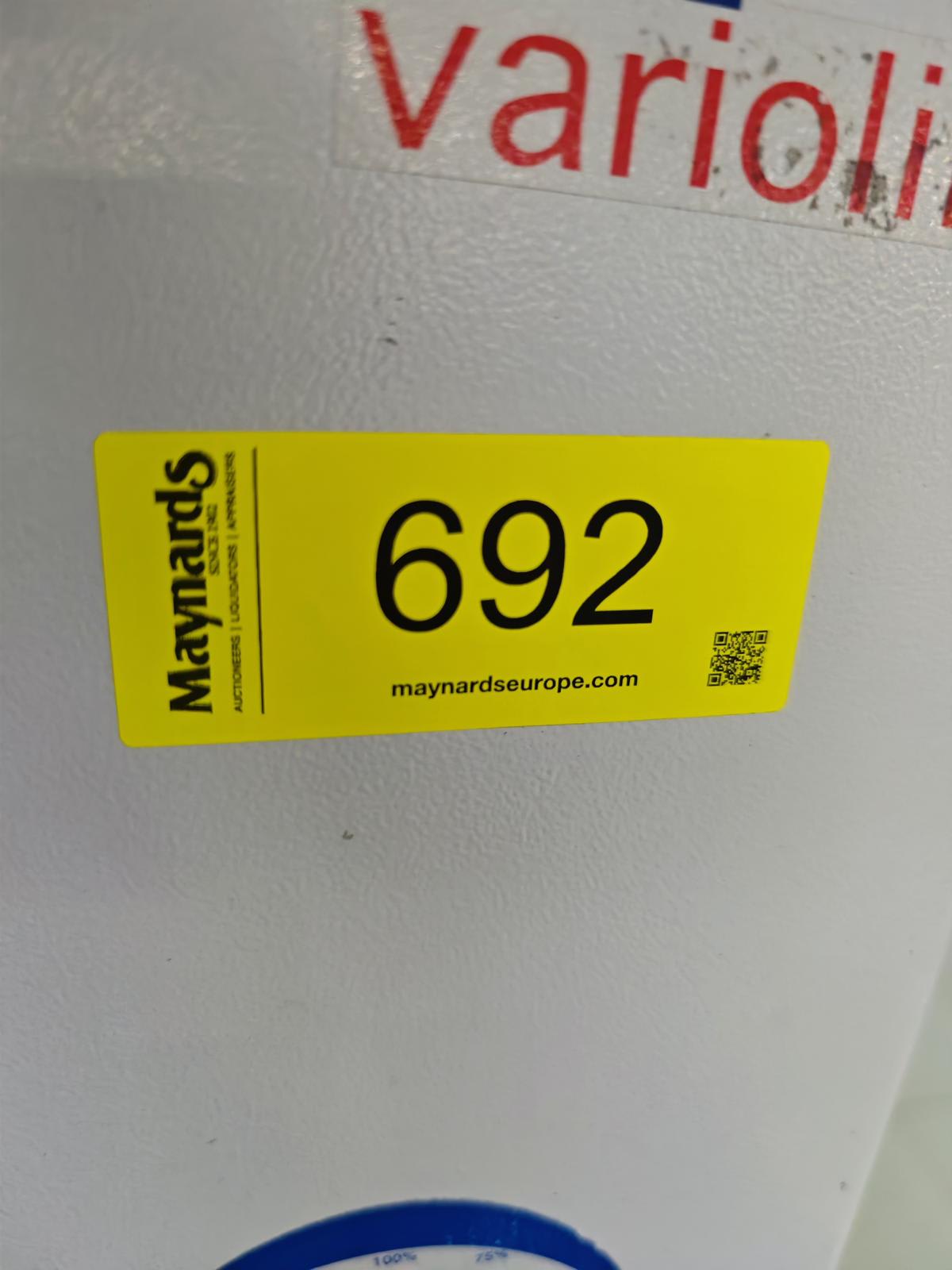 8030692_99.jpg