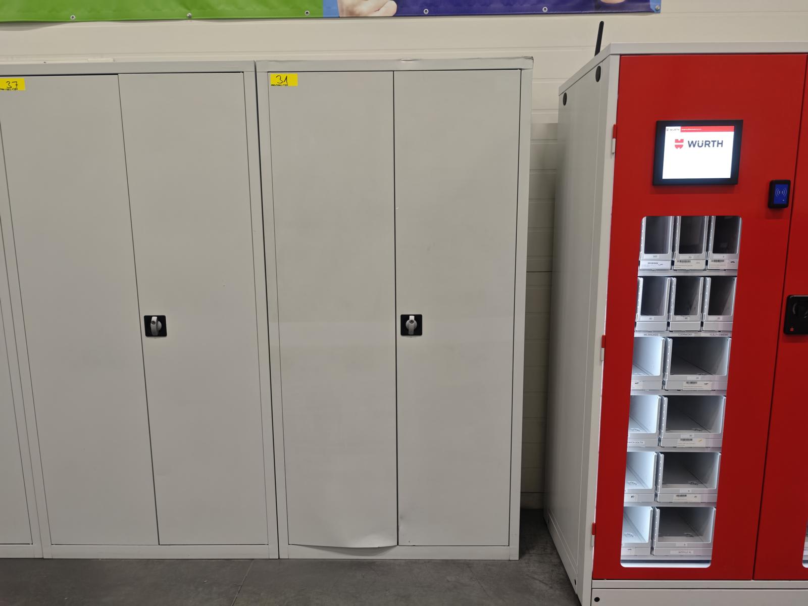 Workshop cabinet with contents MELTAKAS