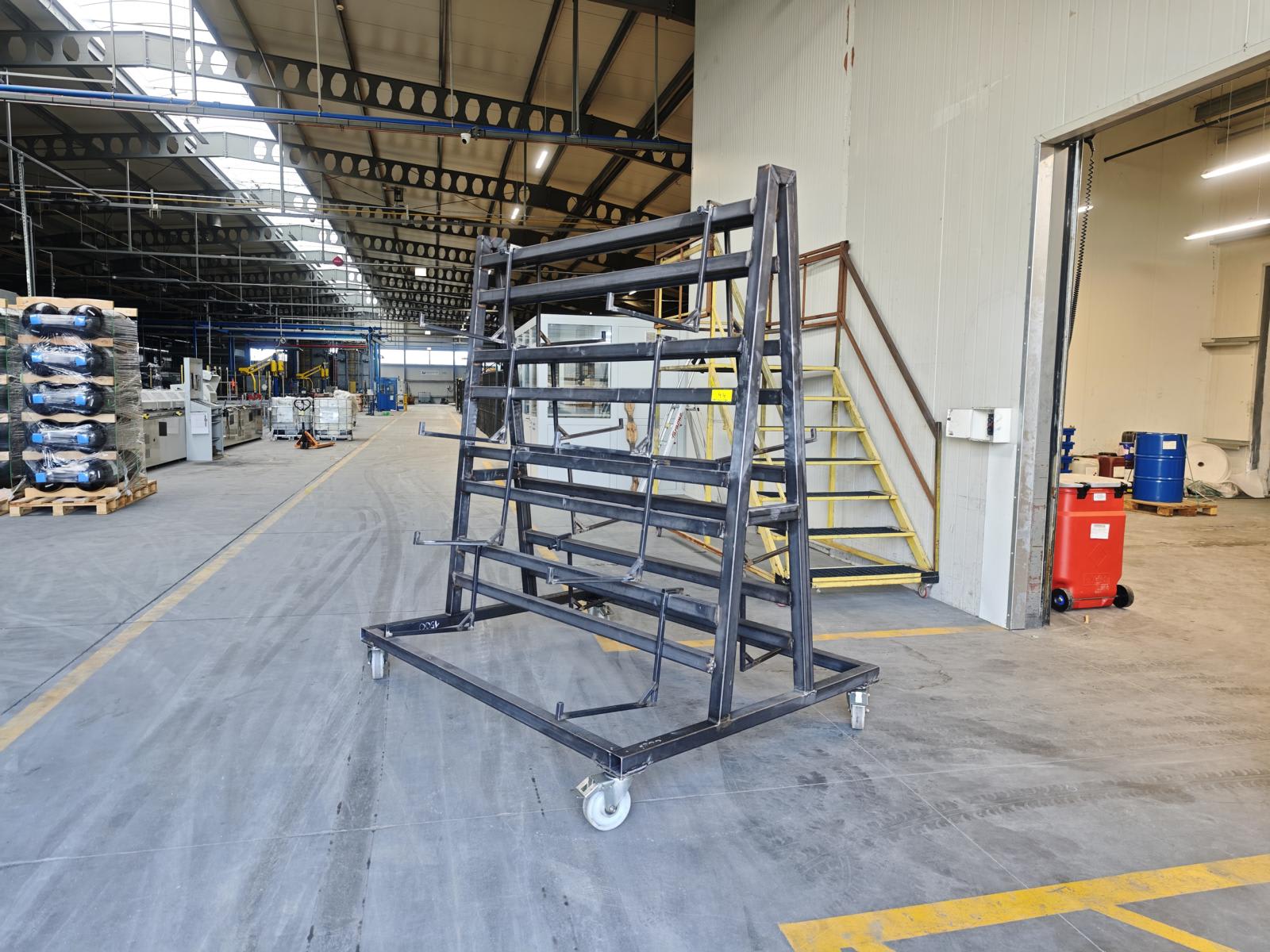 Long material trolley