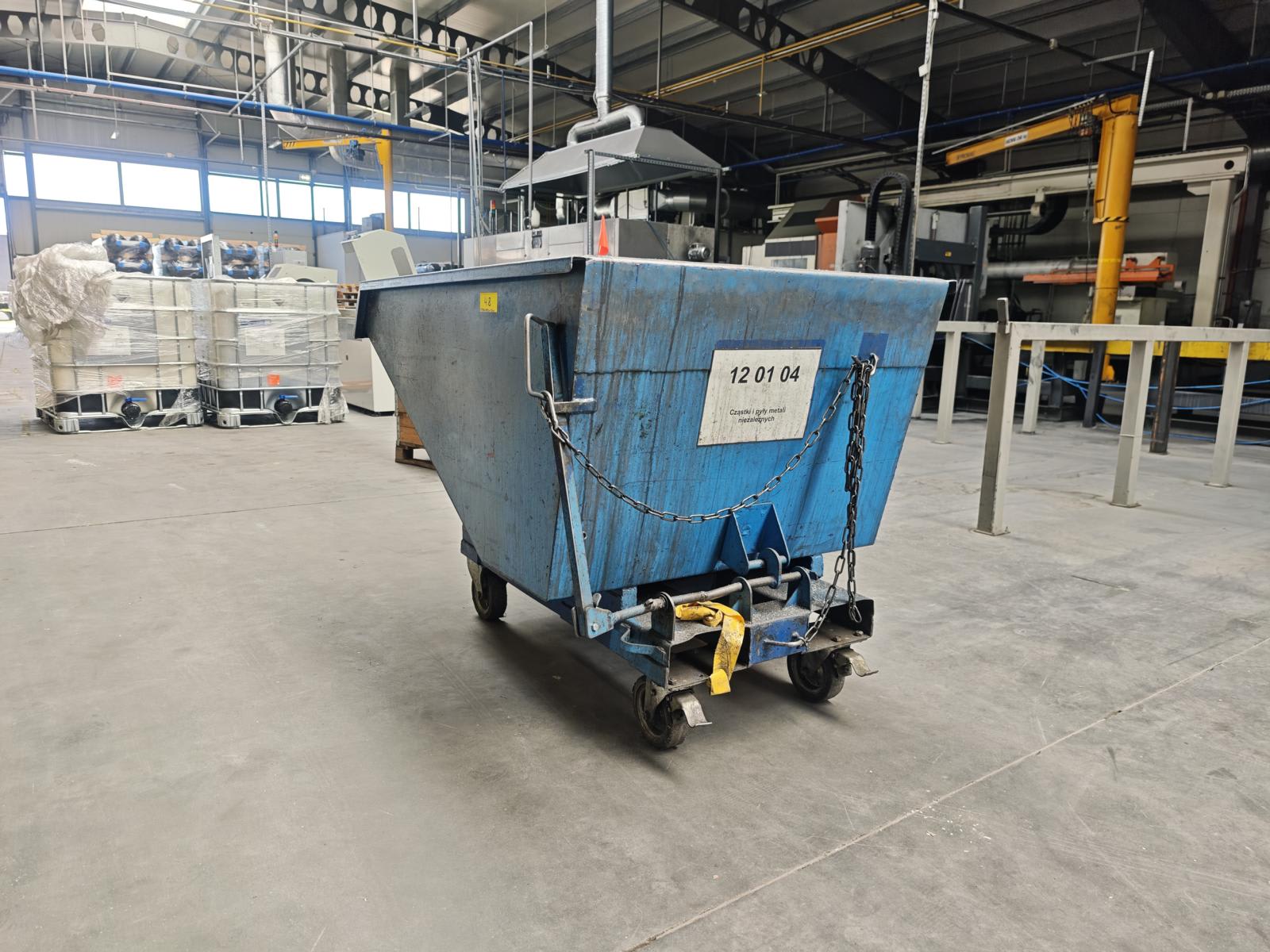 Mobile tipping container