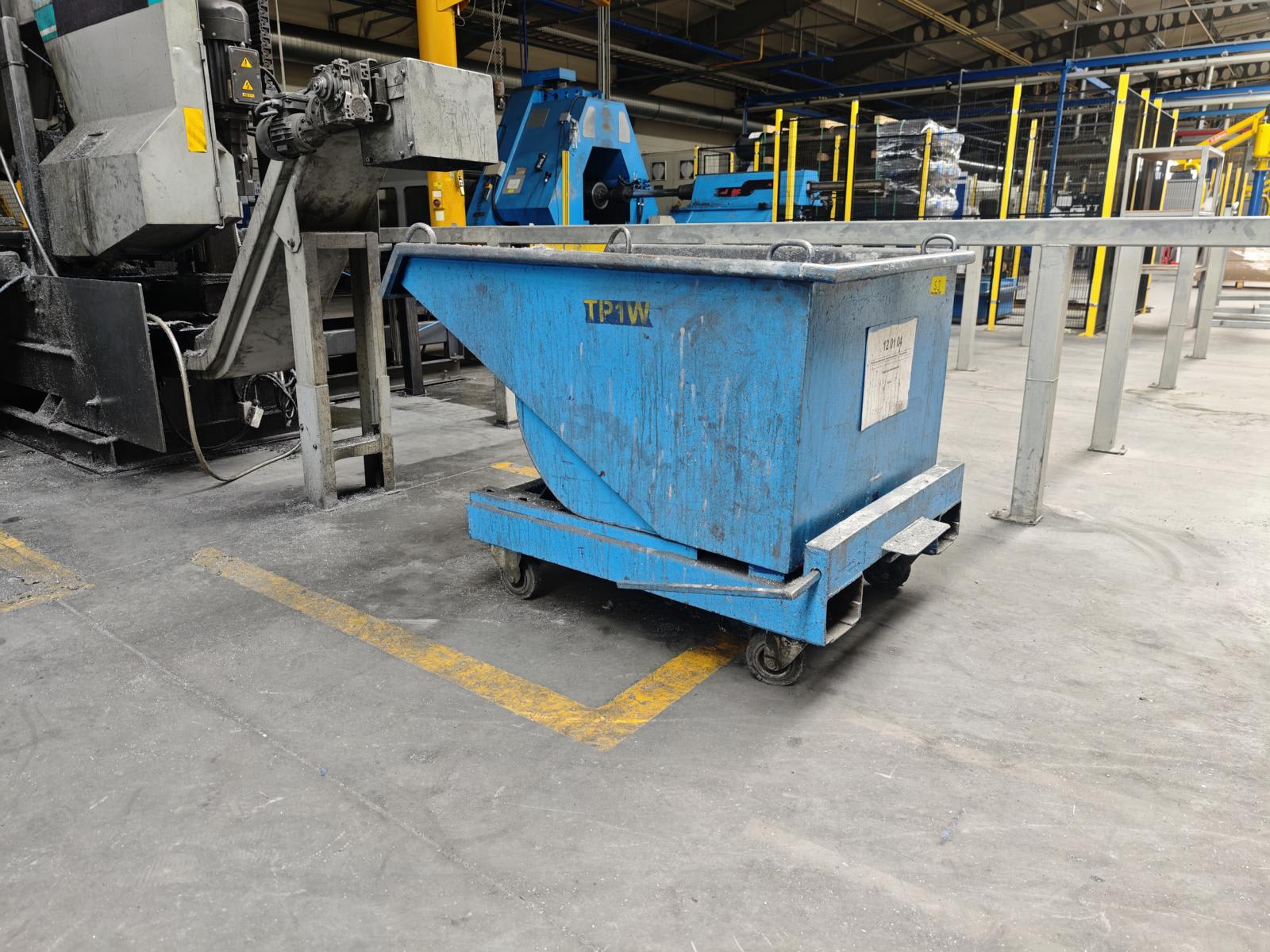Mobile tipping container