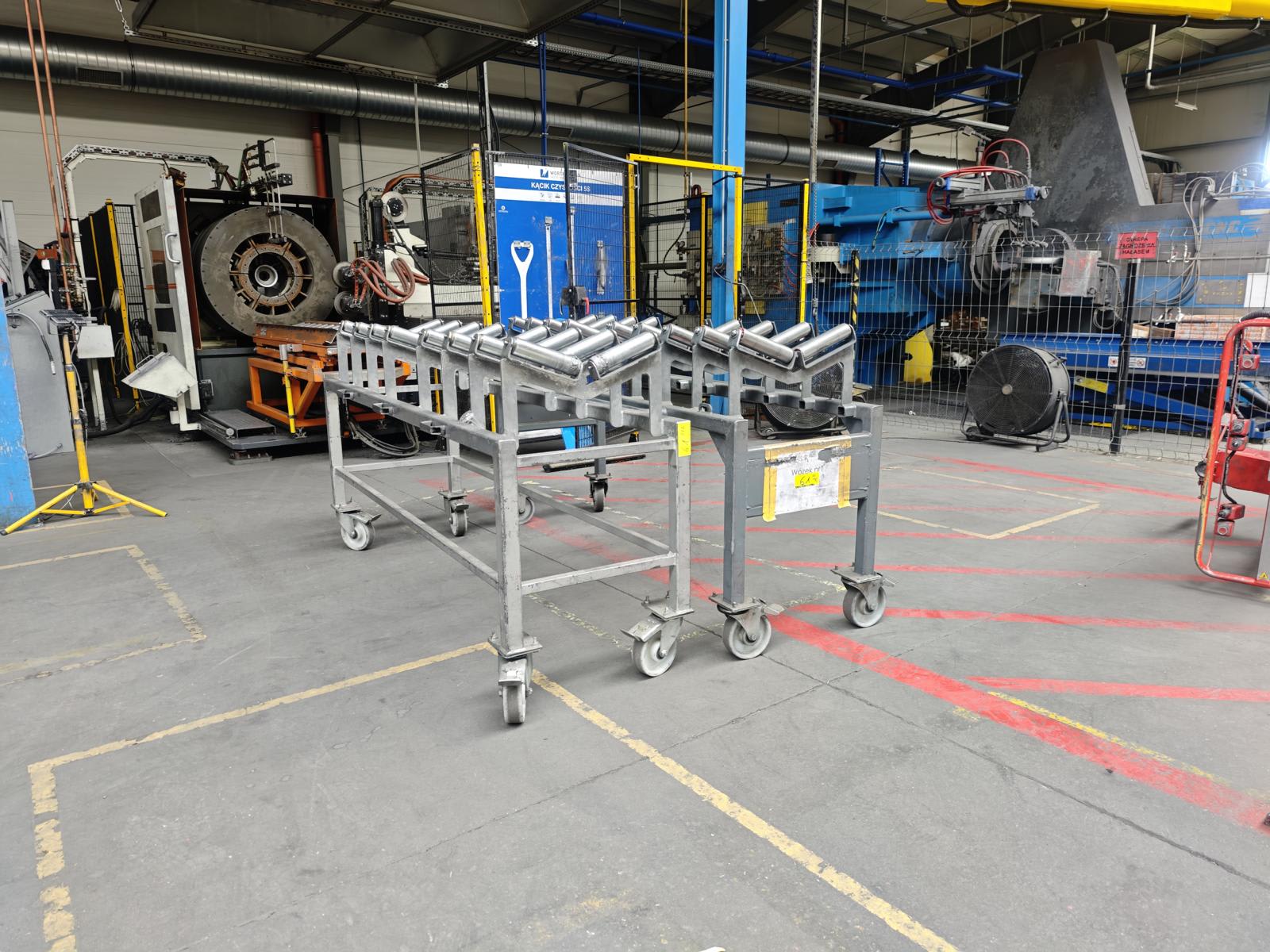 (2) Material trolley with V-rollers